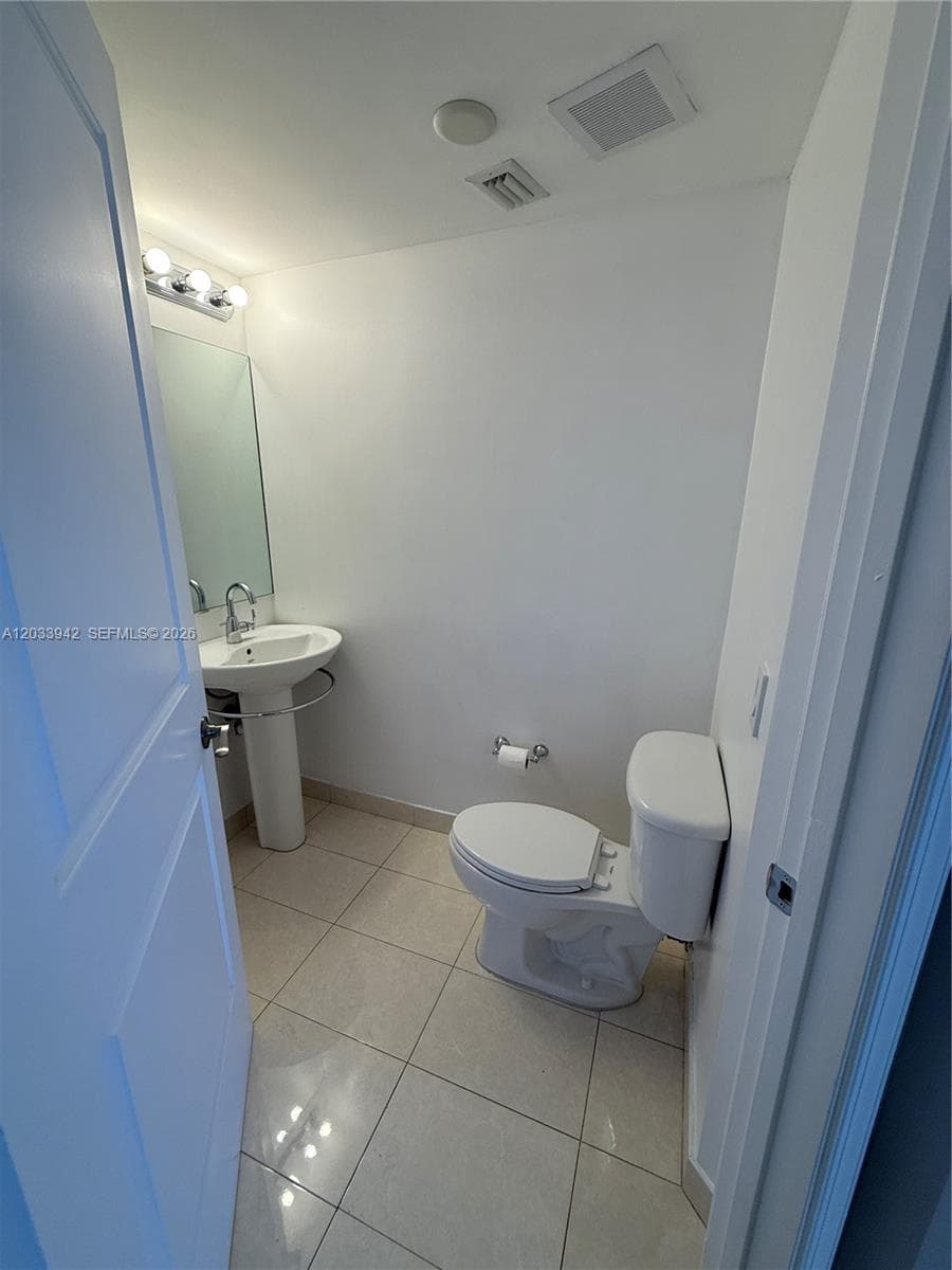 480 NE 30th St # 1504, Miami, FL 33137 photo 4