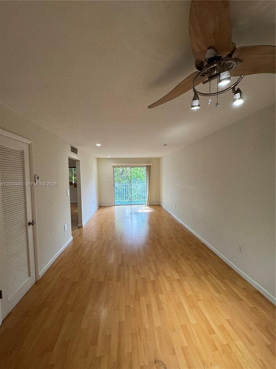 645 NE 121st St # 304, North Miami FL 33161 photo 4
