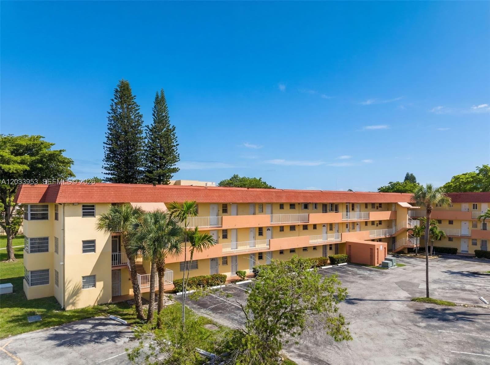 1540 NE 191st St # 145, Miami FL 33179 photo 2