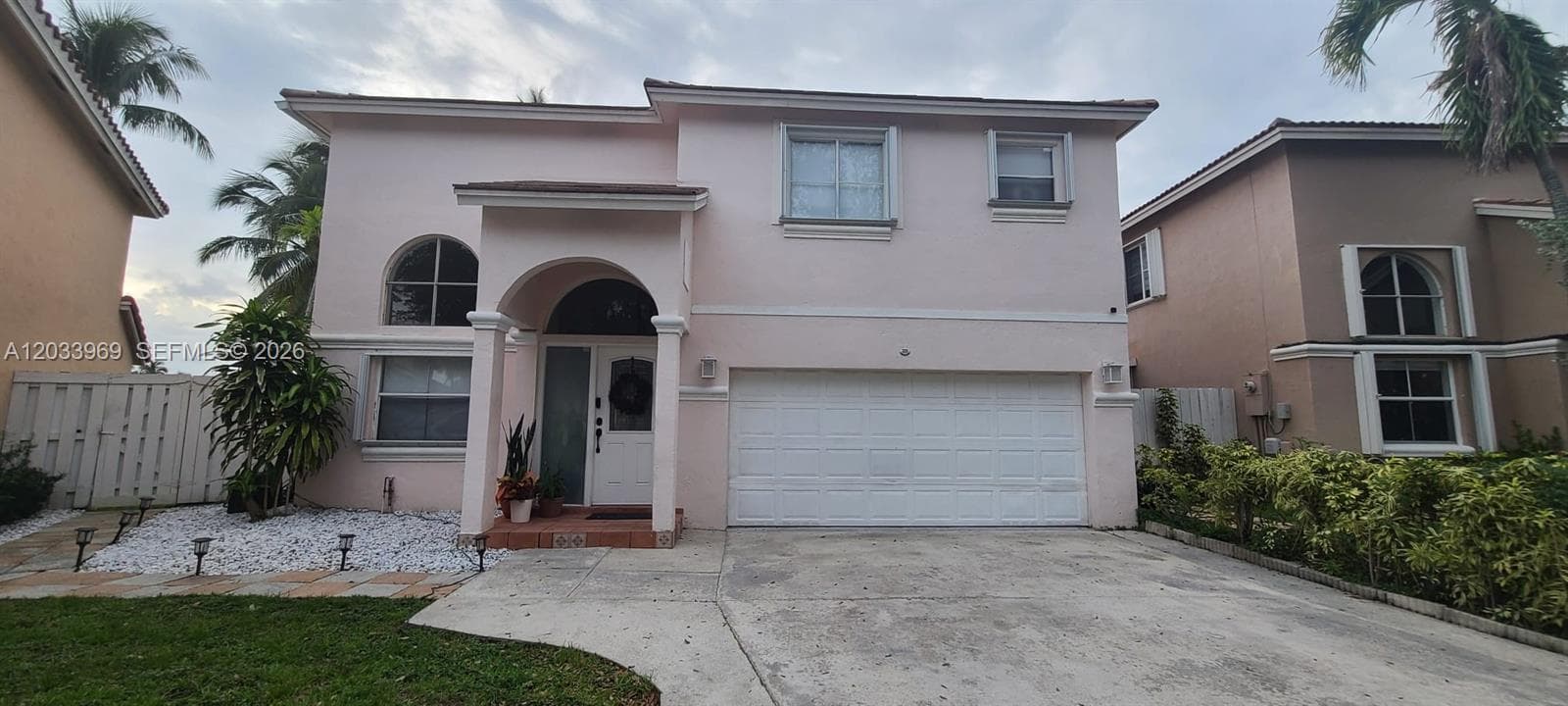 320 SW 99th Ave, Pembroke Pines FL 33025 photo 2