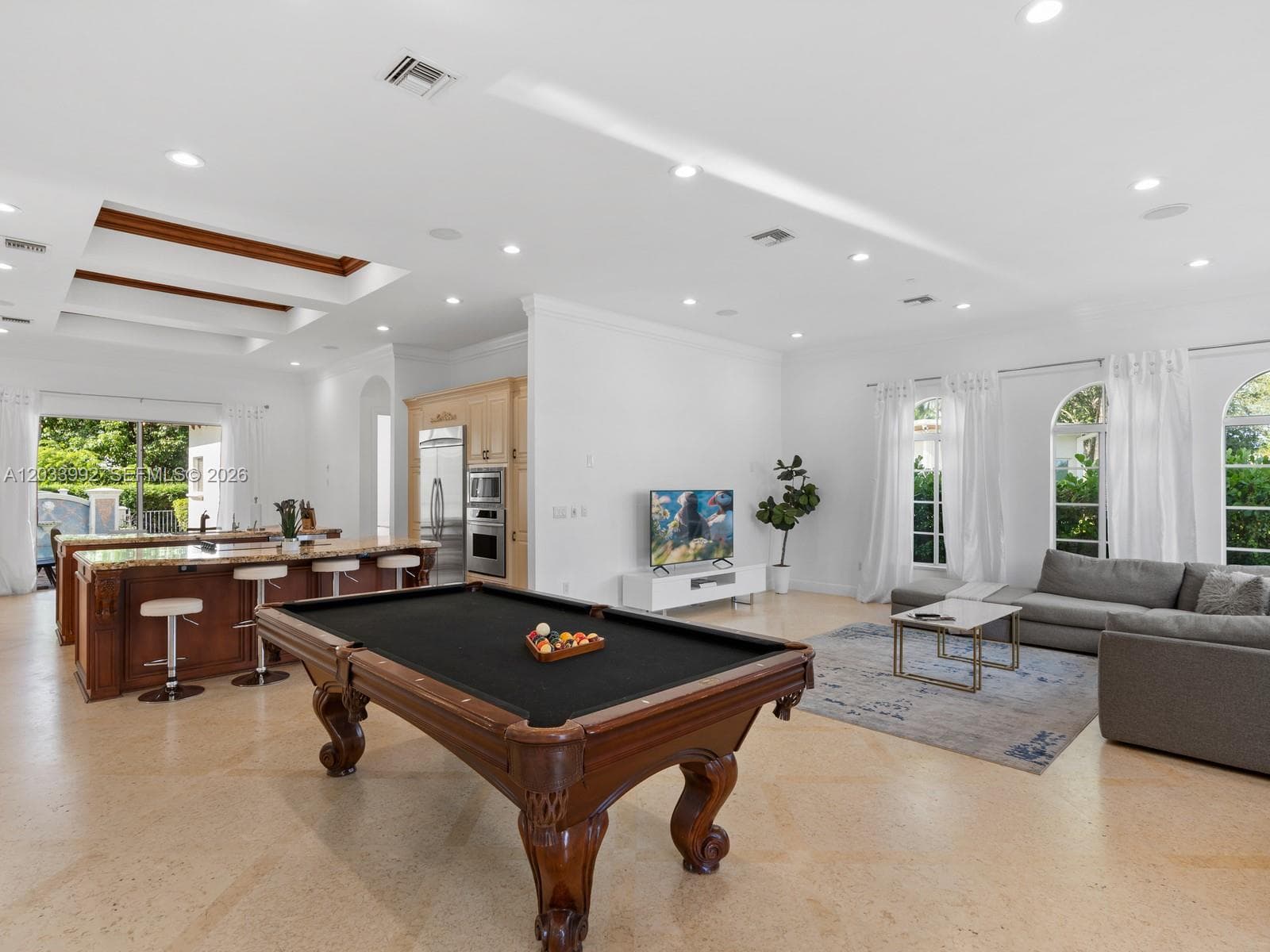 1223 Jackson St, Hollywood FL 33019 photo 3