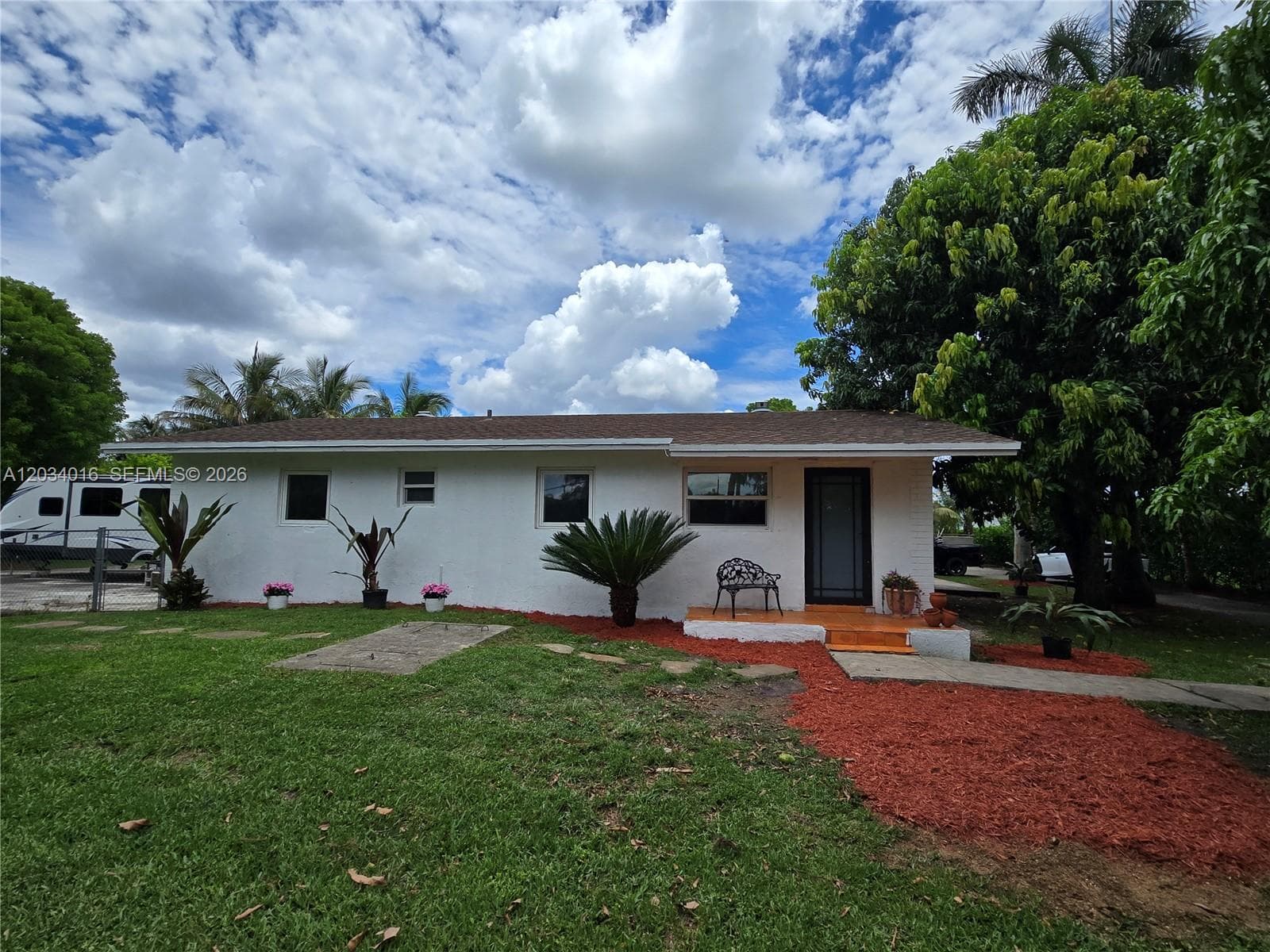 20595 SW 190th St, Miami FL 33187 photo 2