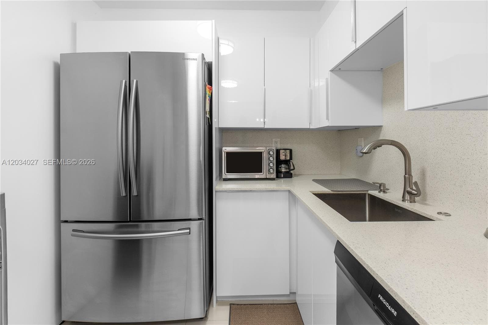 1849 S Ocean Dr # 212, Hallandale Beach FL 33009 photo 2