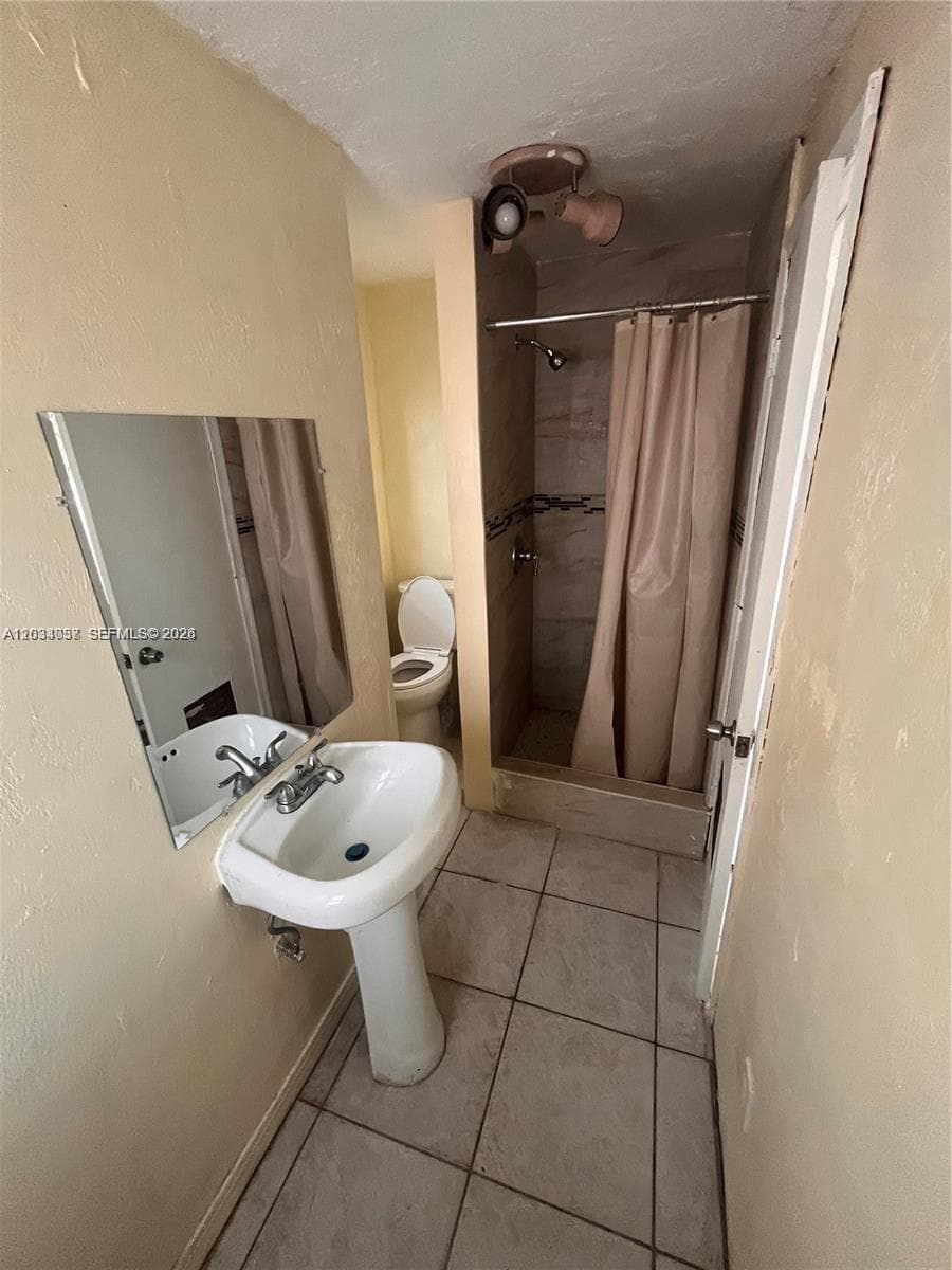13215 NW 19th Ave # 1, Miami, FL 33167 photo 3