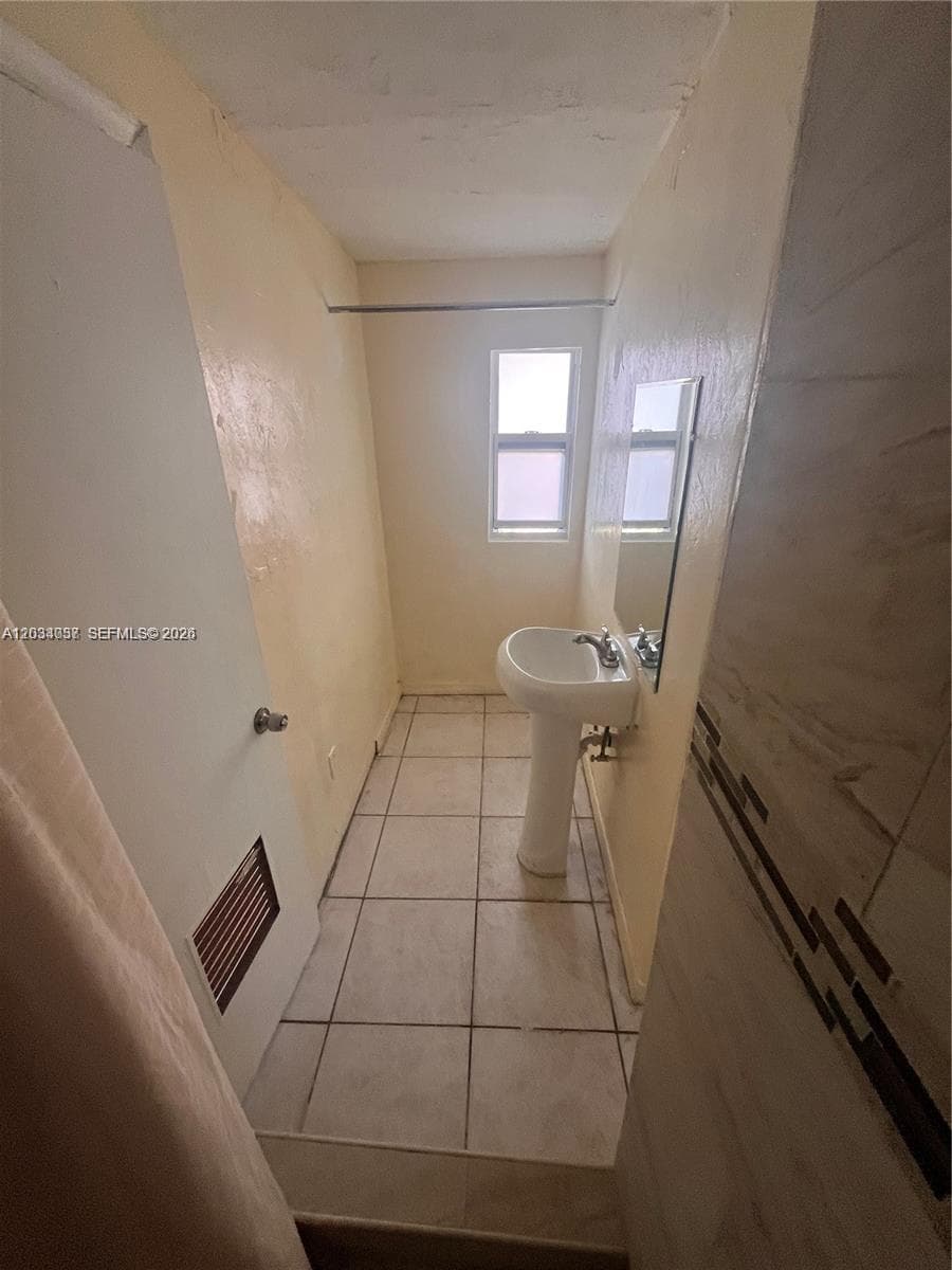13215 NW 19th Ave # 1, Miami, FL 33167 photo 4