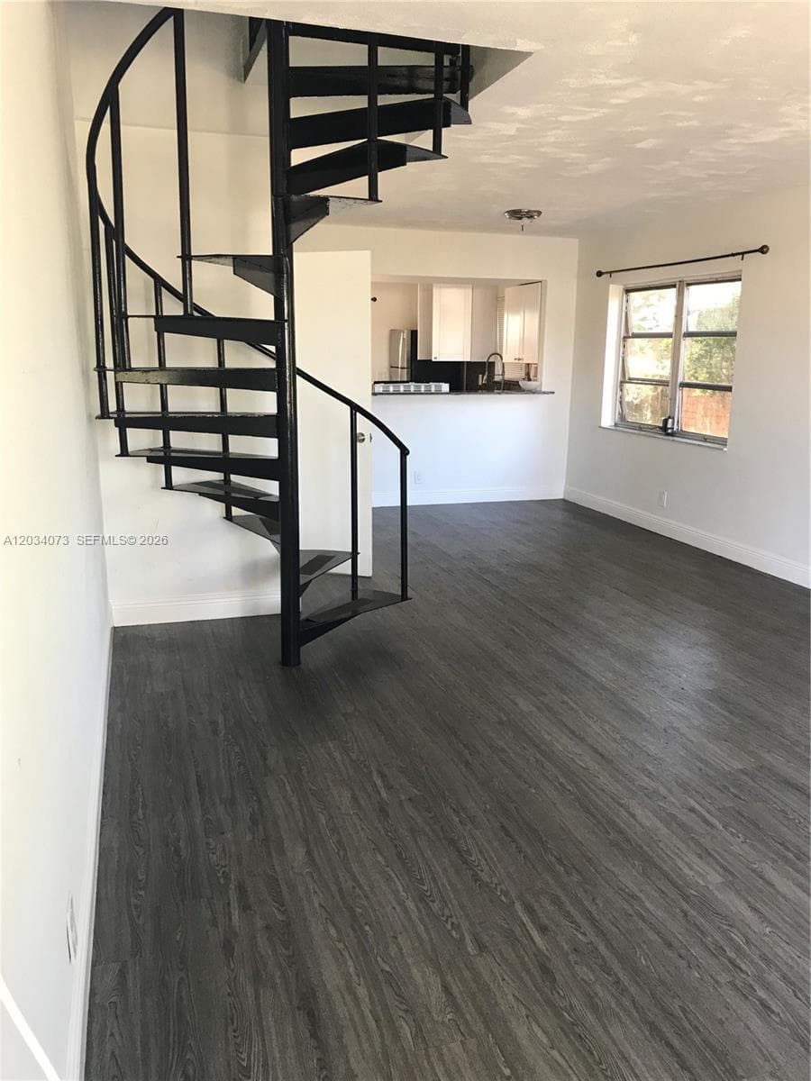 2444 SW 58 Mnr, Dania Beach FL 33312 photo 3