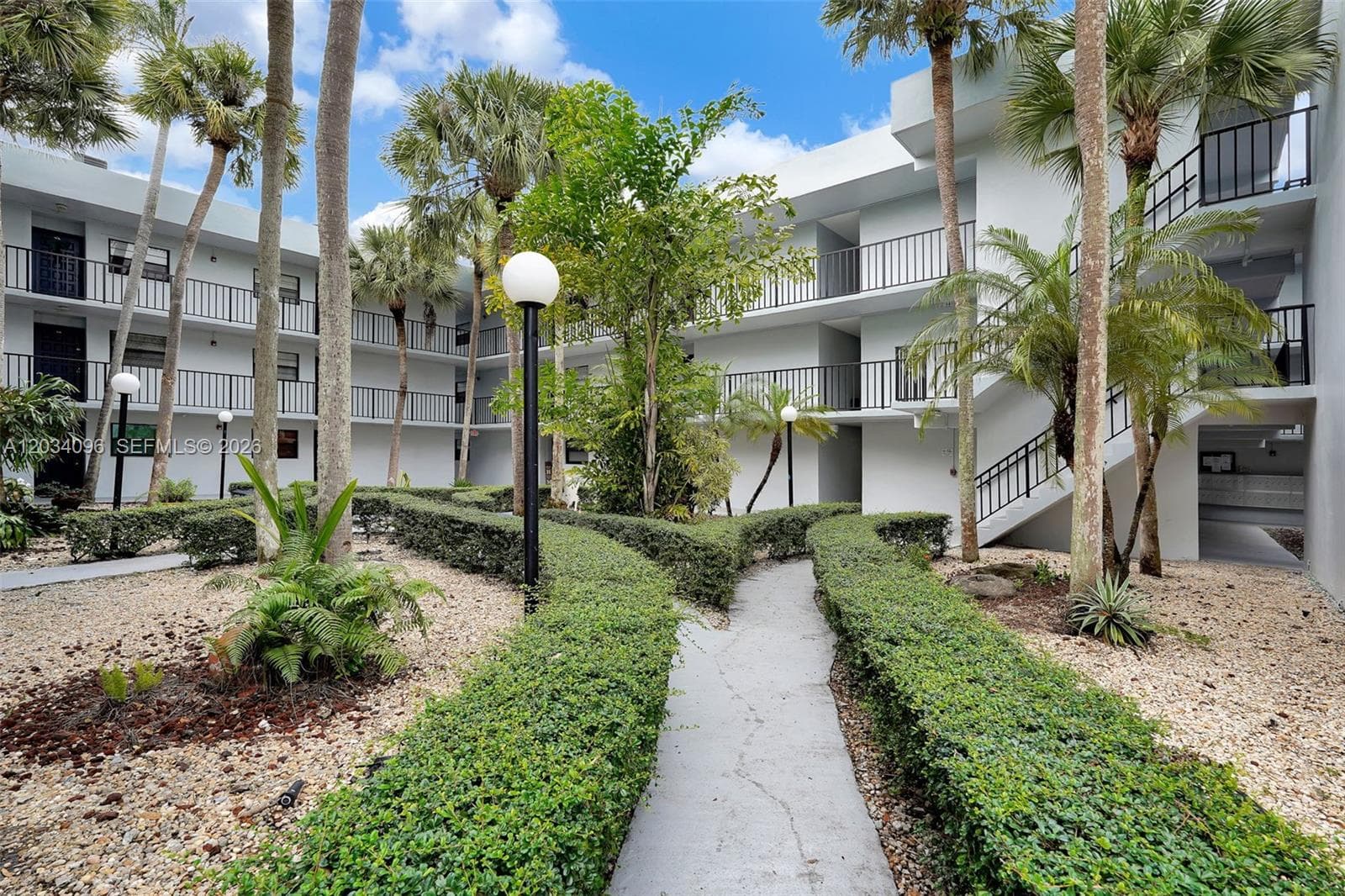 10825 SW 112th Ave # 216, Miami FL 33176 photo 3