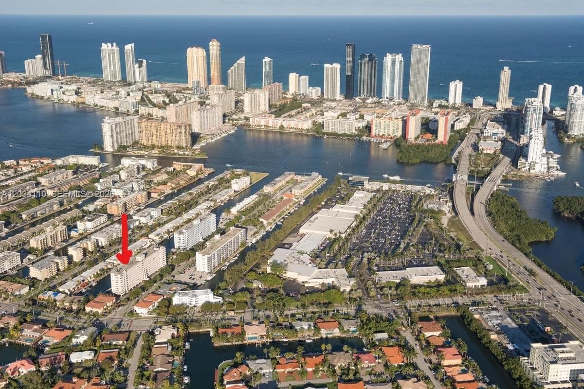 3545 NE 166th St # 304, North Miami Beach FL 33160