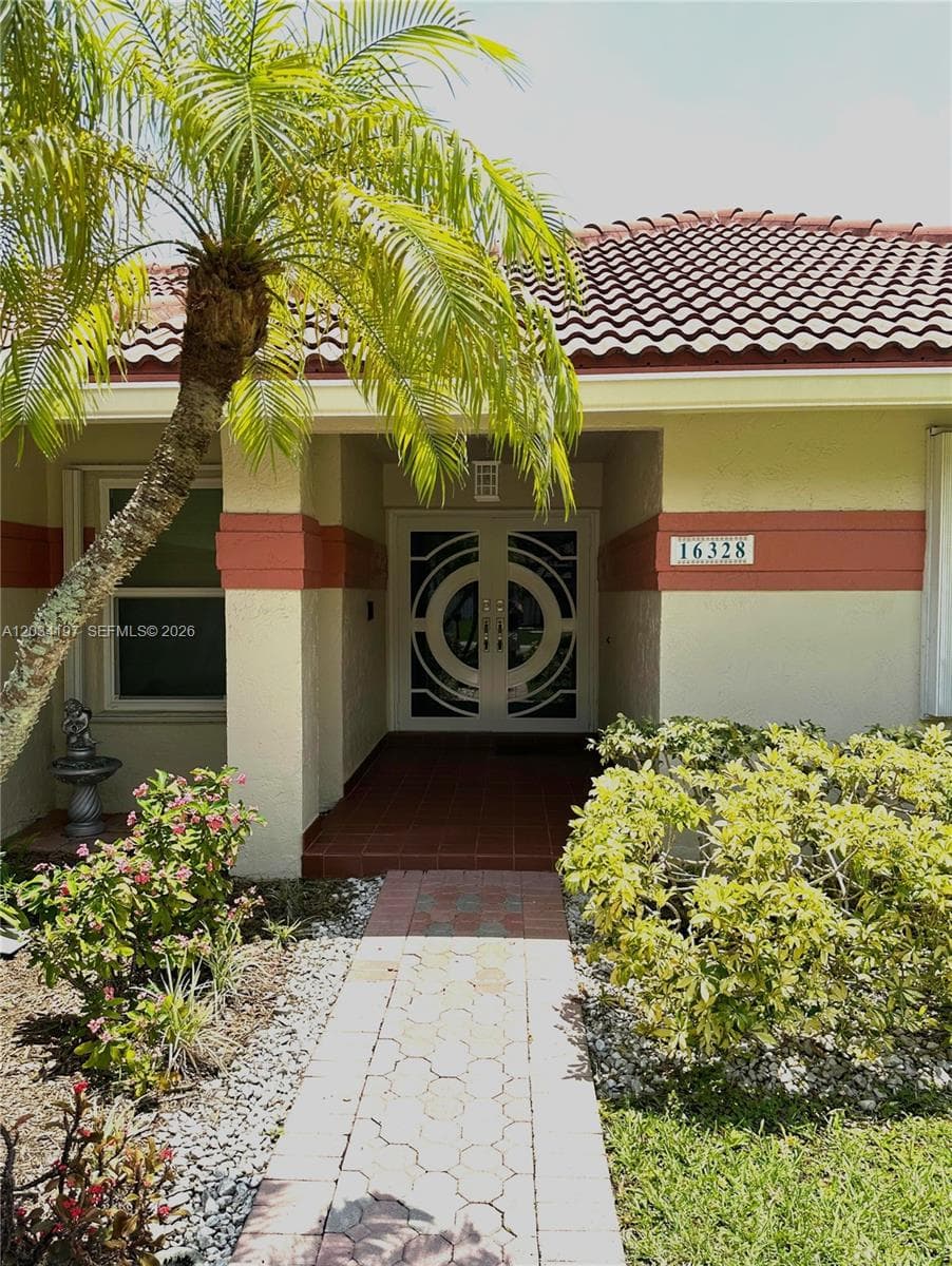16328 NW 11th St, Pembroke Pines FL 33028 photo 4