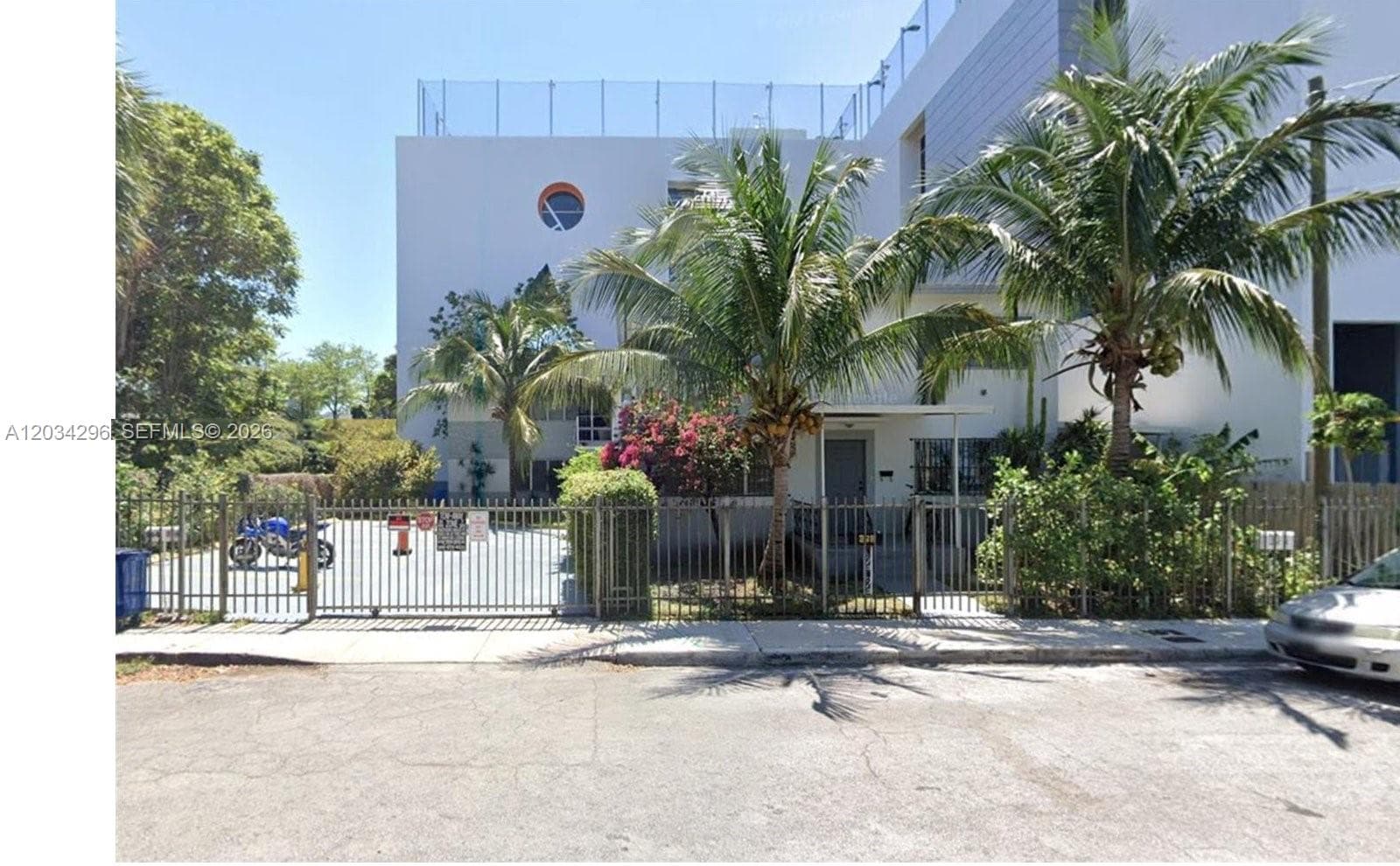 364 SW 11th St, Miami FL 33130 photo 3