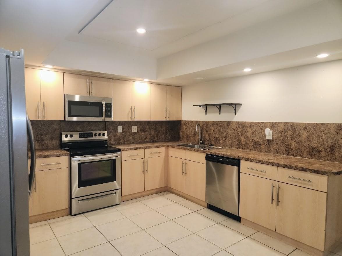 2940 NE 19th Terrace # South Side, Lighthouse Point FL 33064 photo 2