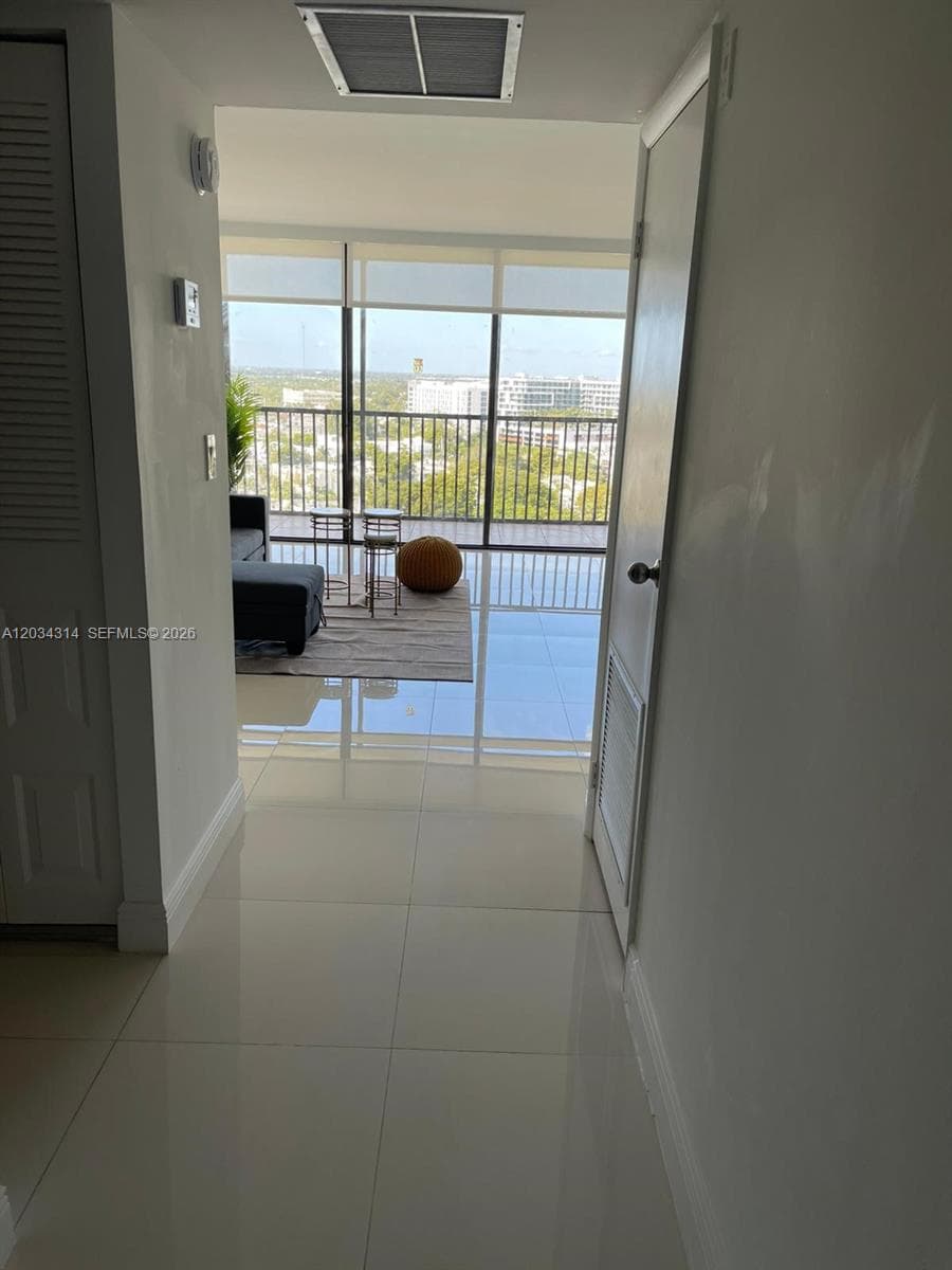 20335 W Country Club Dr # 1701, Aventura FL 33180 photo 3