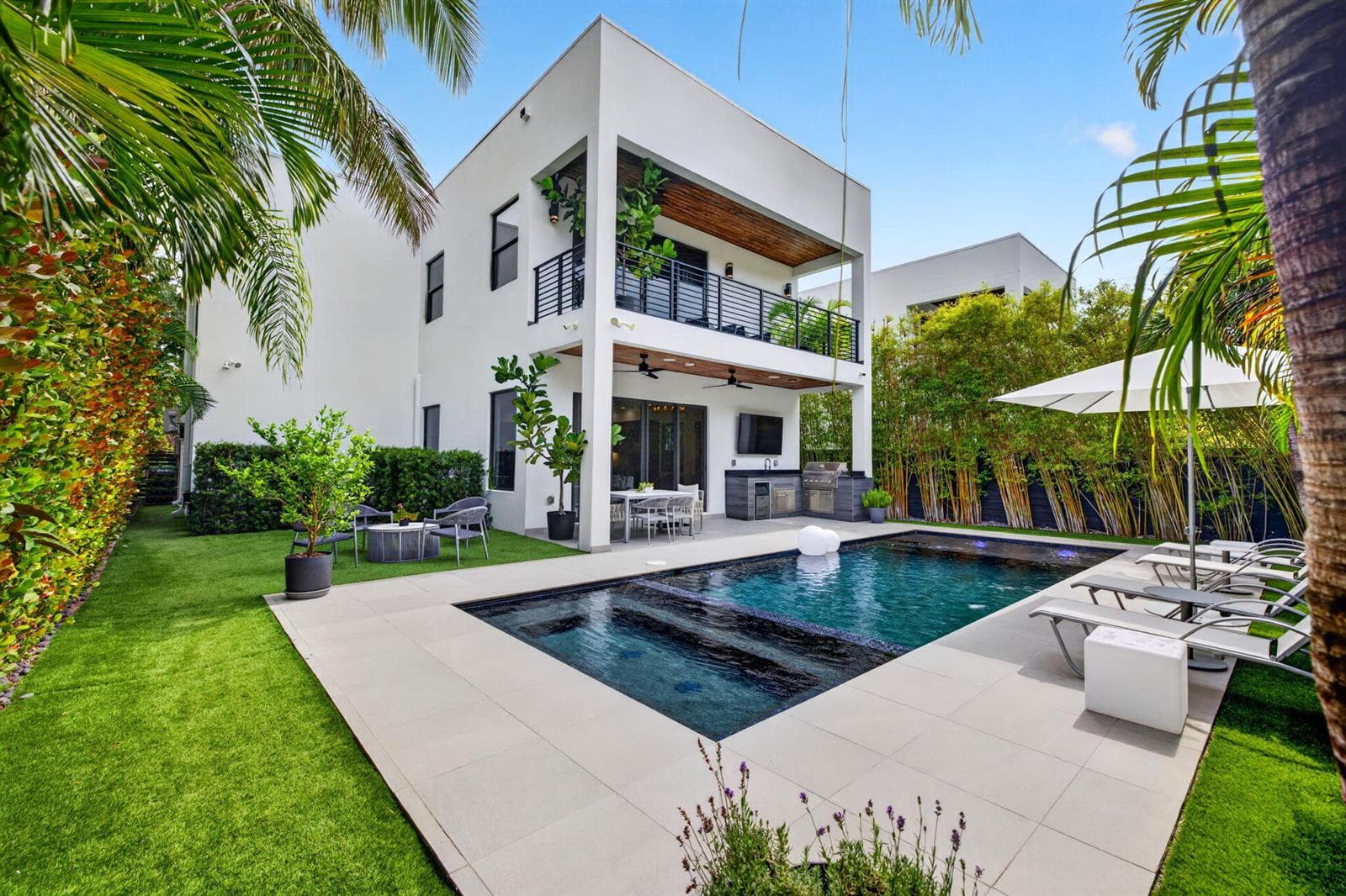 1644 NE 4th Court, Fort Lauderdale FL 33301 photo 2