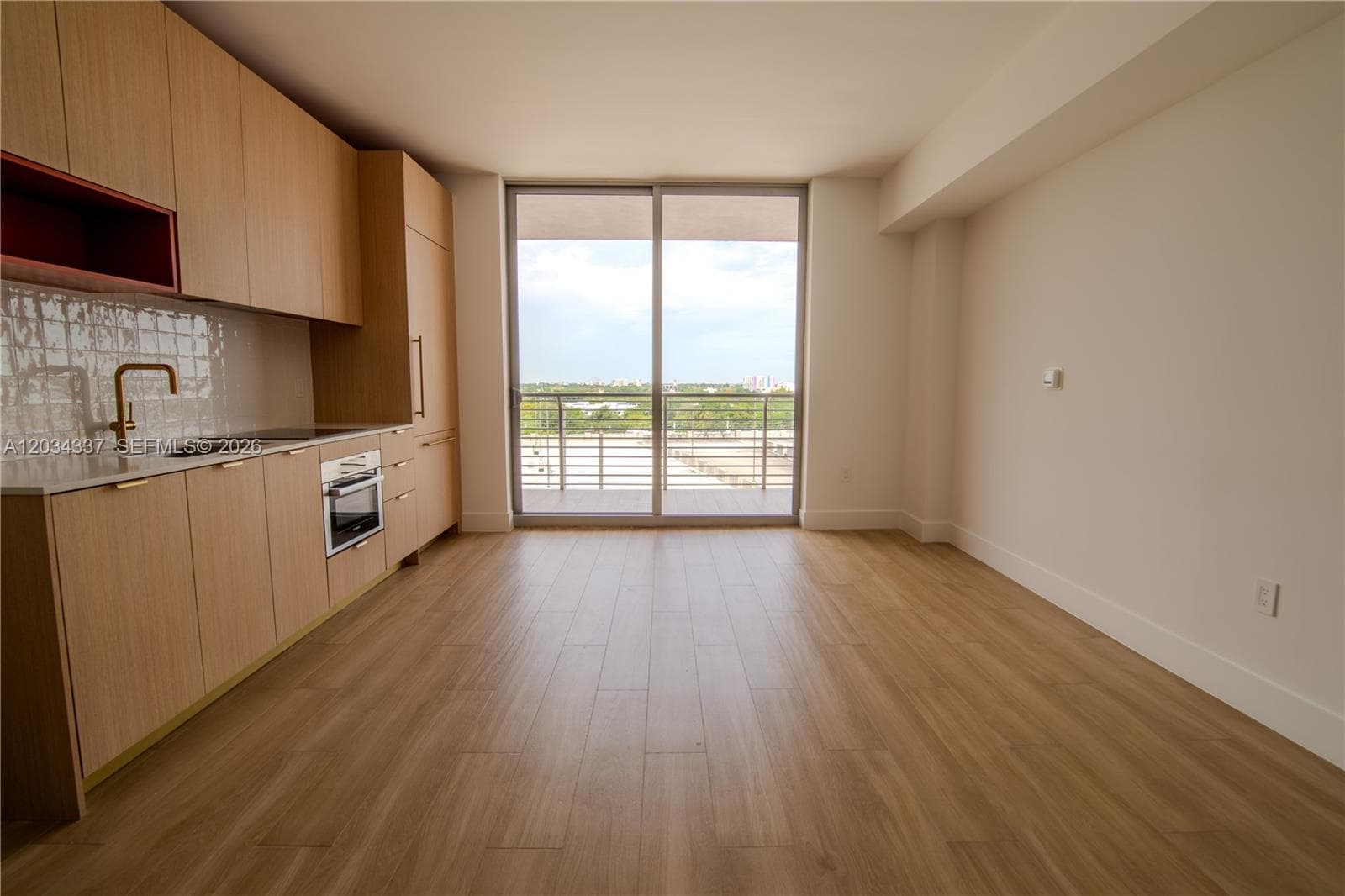 90 NE 32nd St # 824, Miami, FL 33137 photo 3