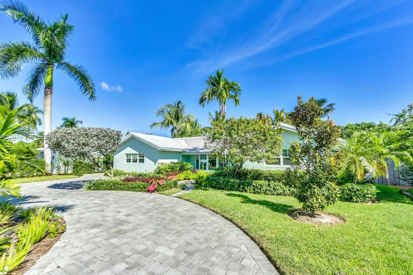 5800 NE 15th Ave, Fort Lauderdale FL 33334 photo 2
