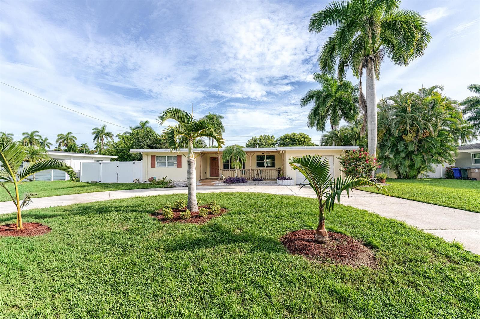 1443 Ricardo Avenue, Fort Myers FL 33901 photo 2