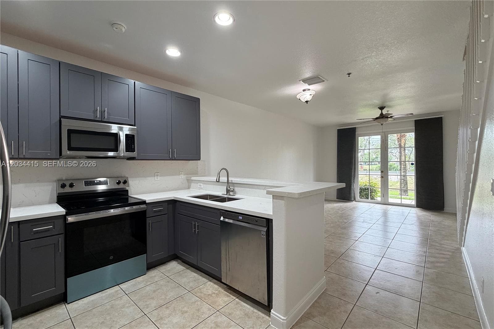 4649 SW 75th Way, Davie FL 33314 photo 5