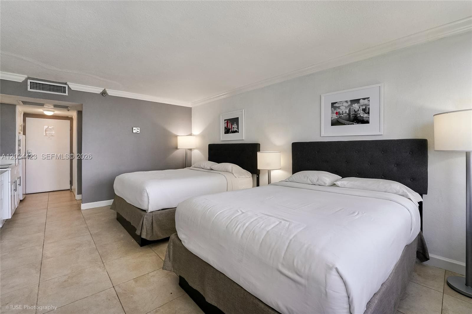 19201 Collins Ave # 827, Sunny Isles Beach FL 33160 photo 4