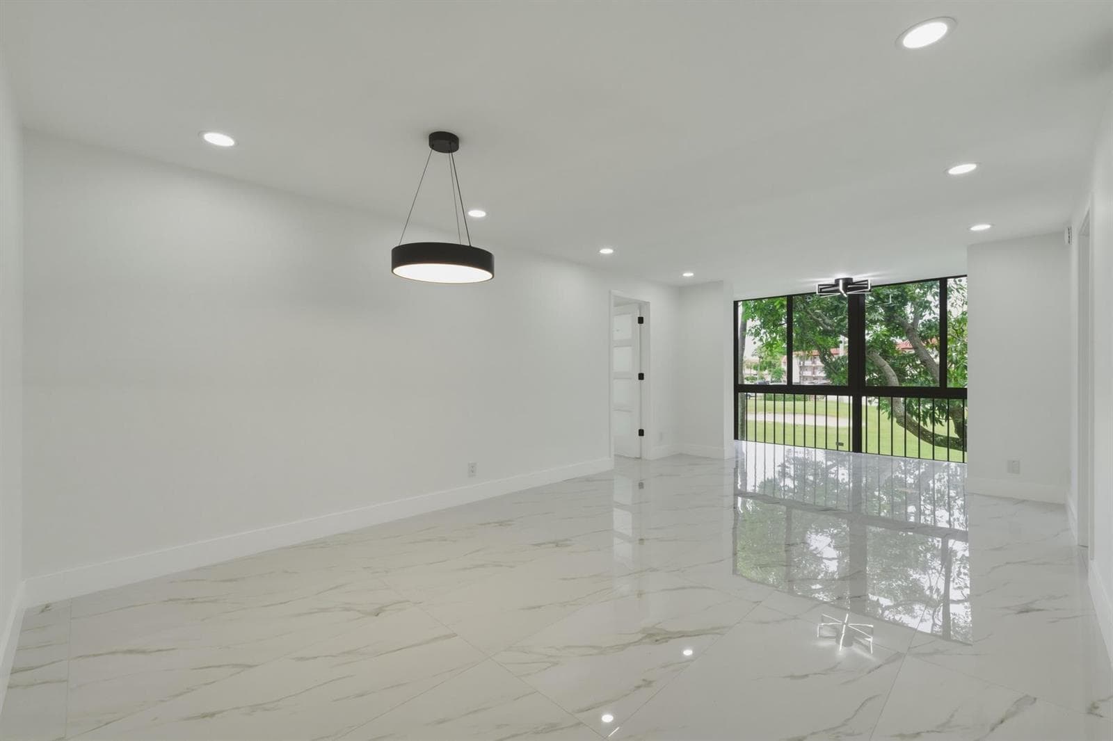 8970 S Hollybrook Boulevard # 205, Pembroke Pines FL 33025 photo 2