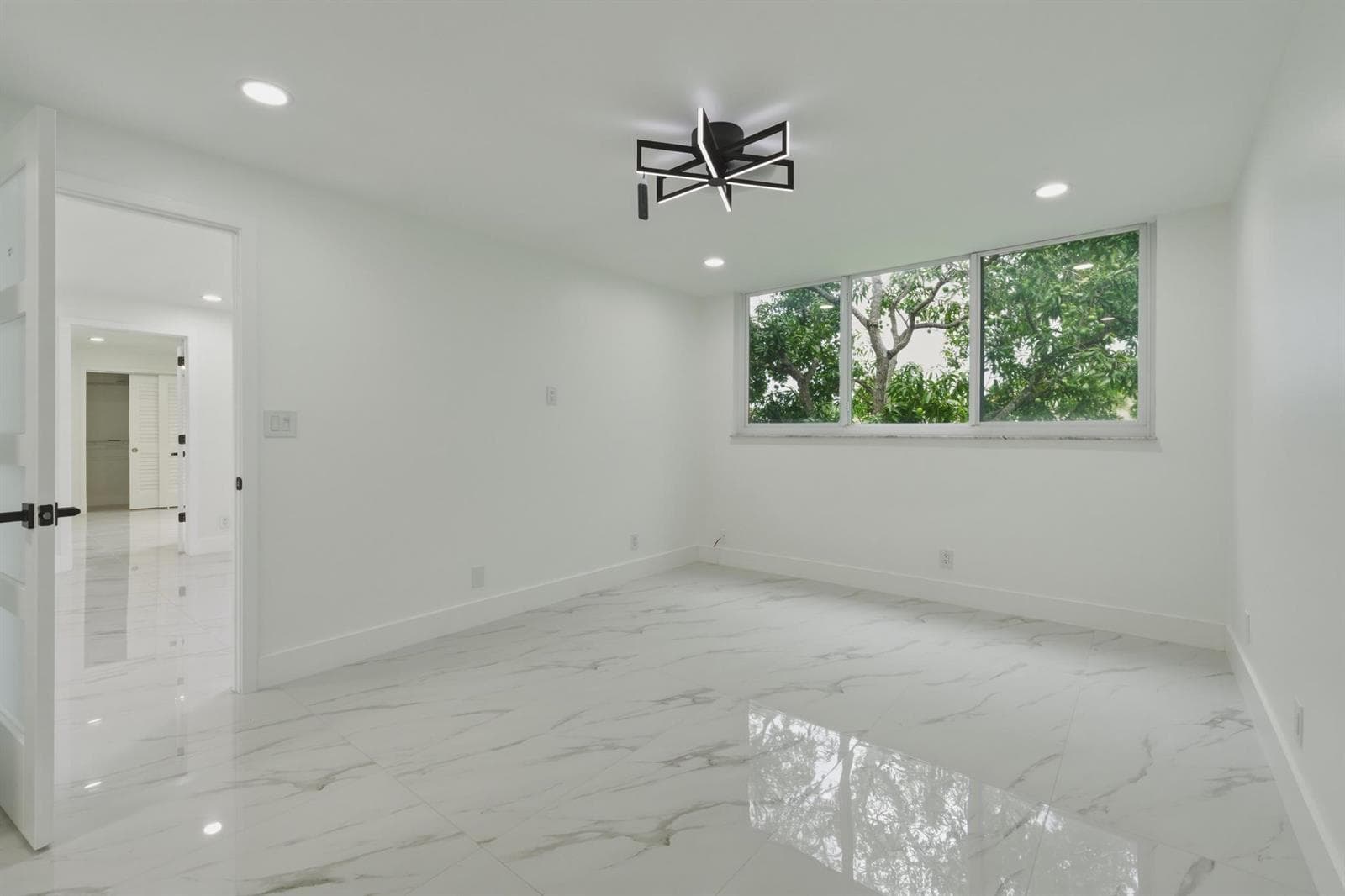 8970 S Hollybrook Boulevard # 205, Pembroke Pines FL 33025 photo 3
