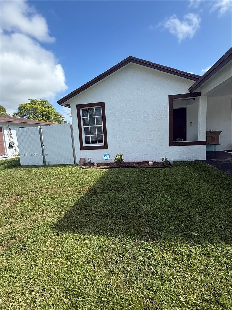 2441 NW 14th St, Fort Lauderdale FL 33311 photo 4