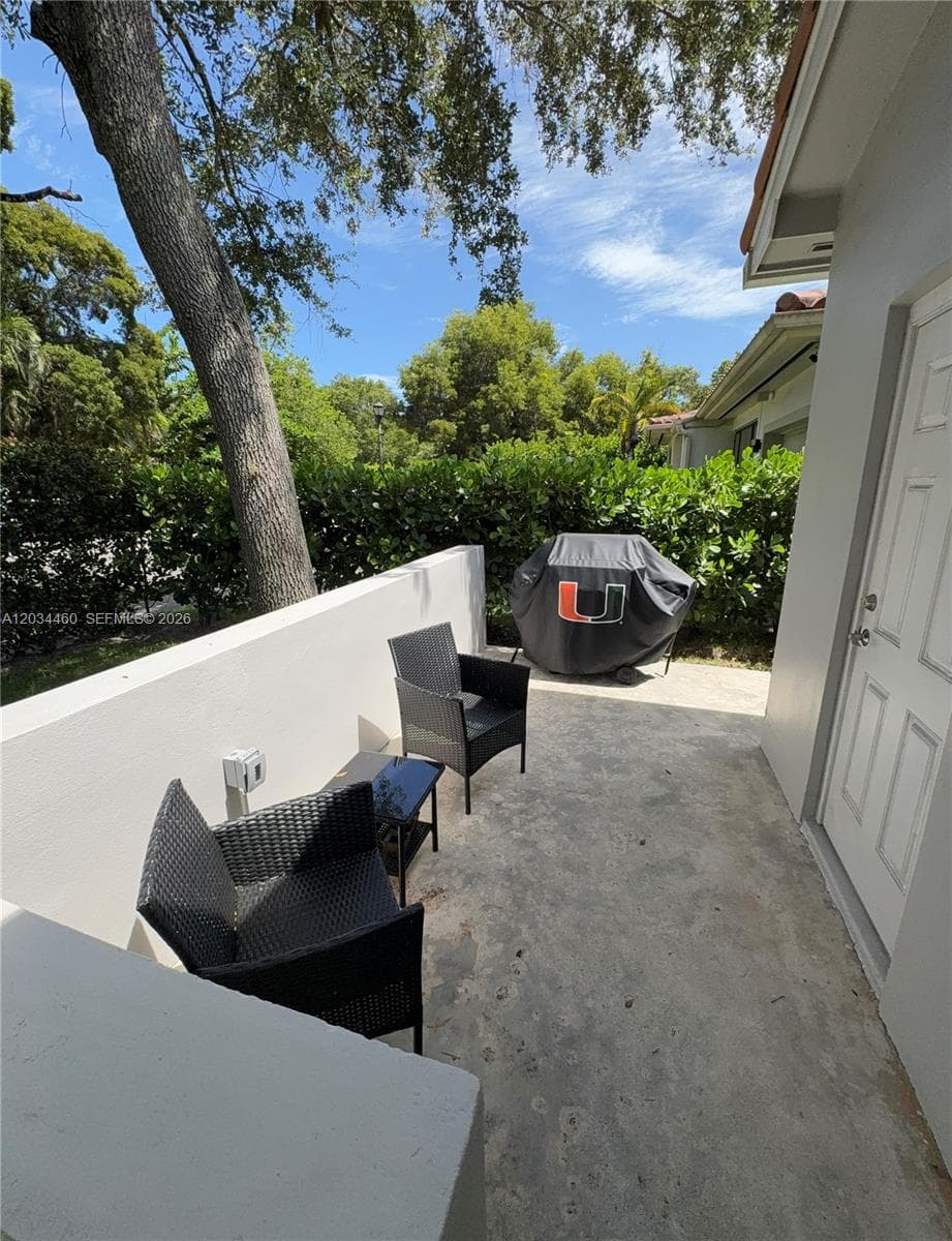 400 Miller Rd, Coral Gables FL 33146 photo 2