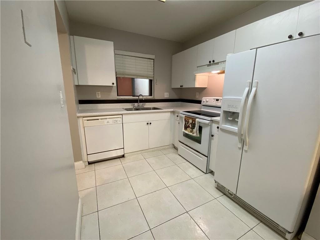 2967 Riverside Drive Unit 109, Coral Springs FL 33065 photo 2