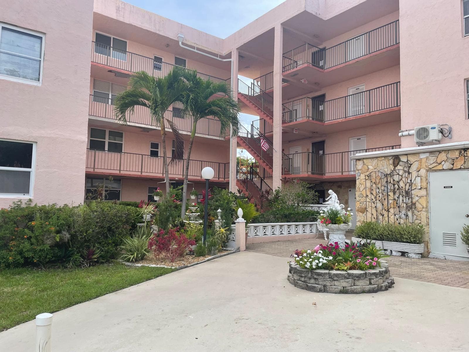 2851 Somerset Drive # 111, Oakland Park FL 33311 photo 2