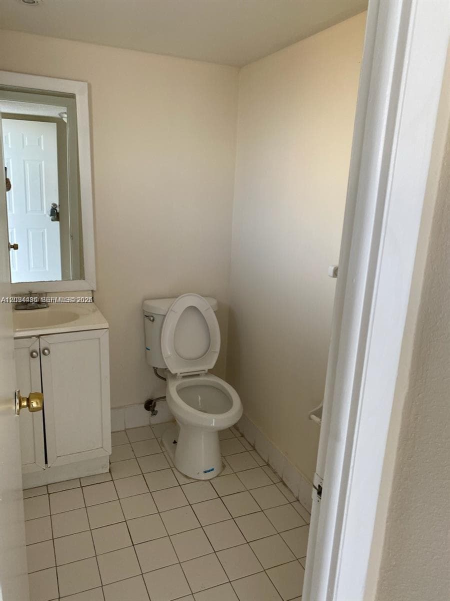 2903 N Miami Beach Blvd # 505, North Miami Beach FL 33160 photo 5