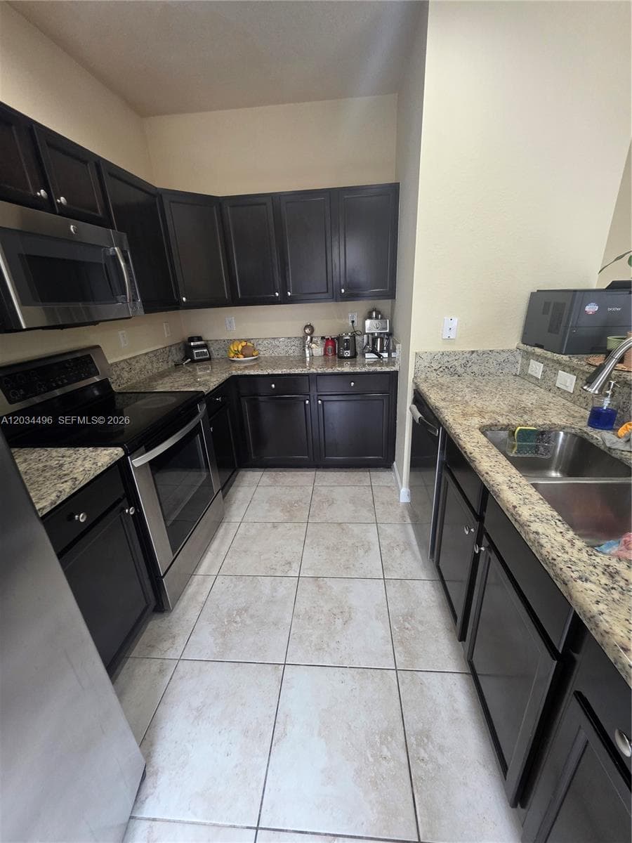9424 SW 171st Pl, Miami FL 33196 photo 5