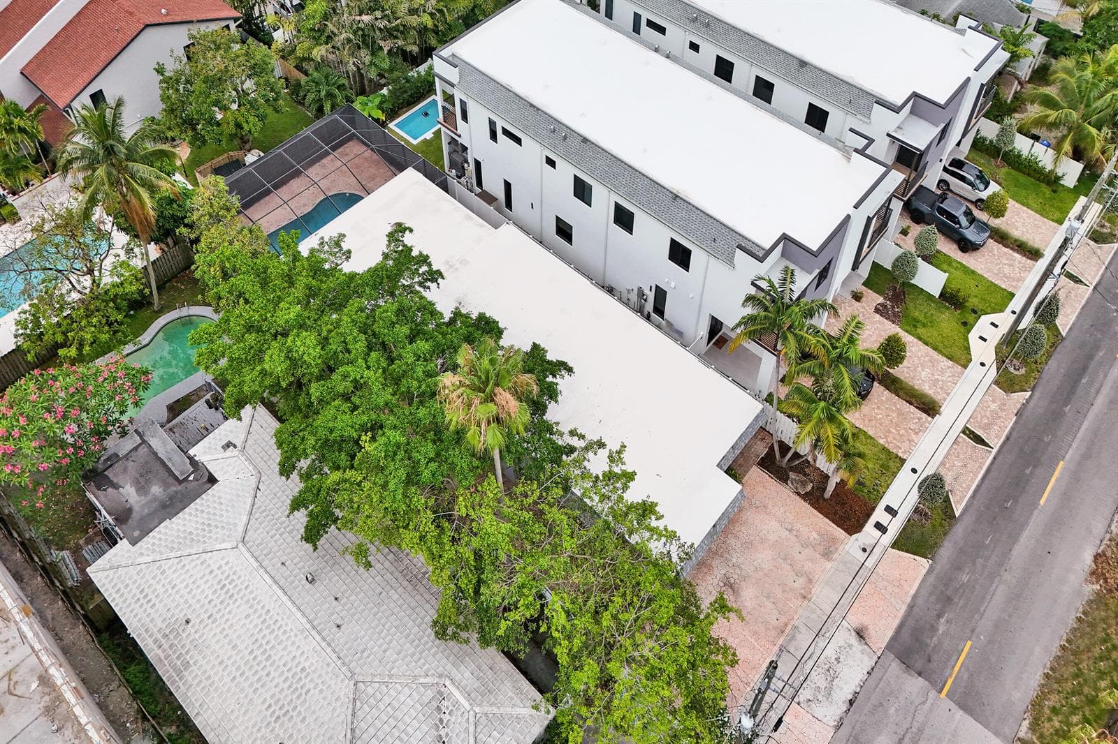 816 SE 12th Street, Fort Lauderdale FL 33316 photo 3