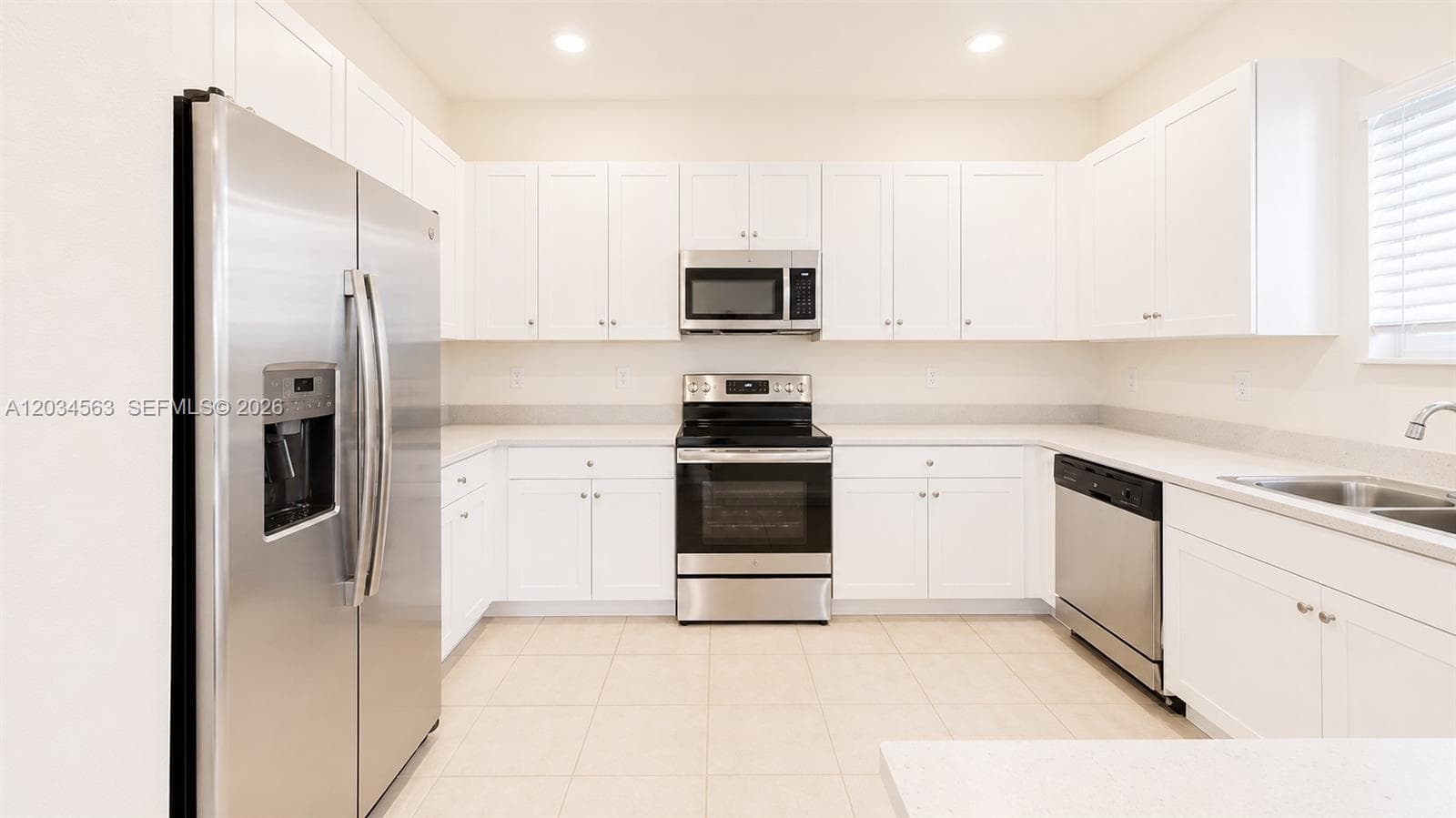 2434 NE 1st St # 2434, Homestead FL 33033 photo 3