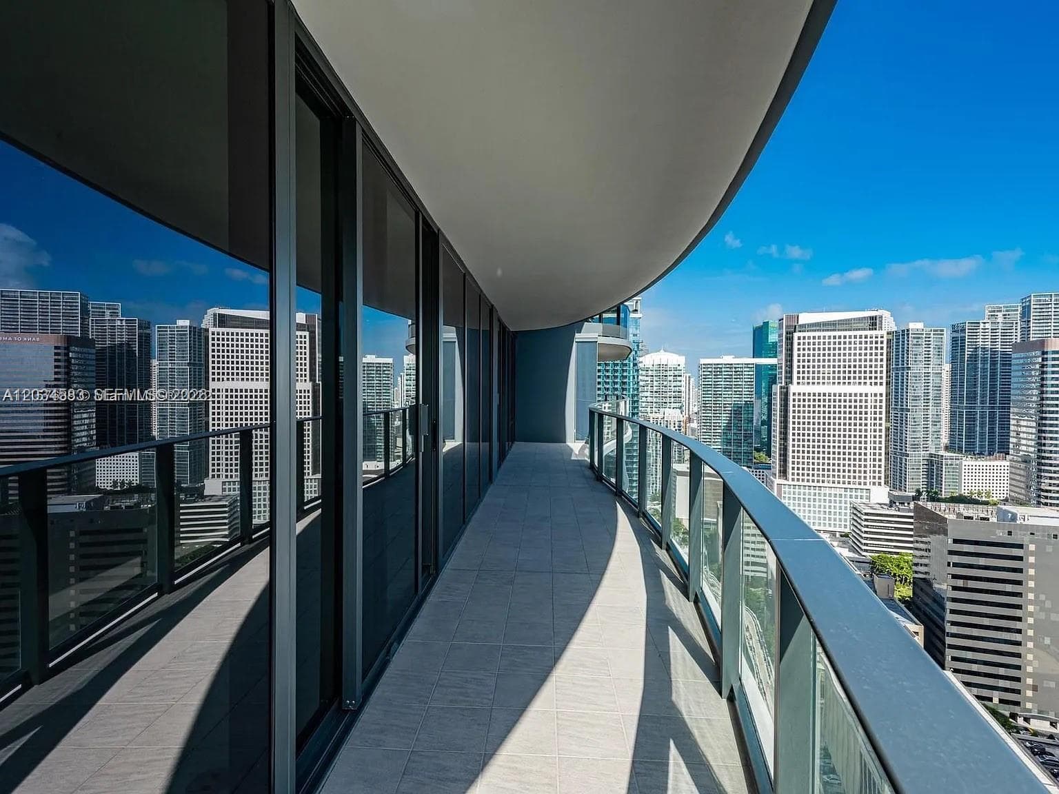 1000 Brickell Plz # 3509, Miami FL 33131 photo 4