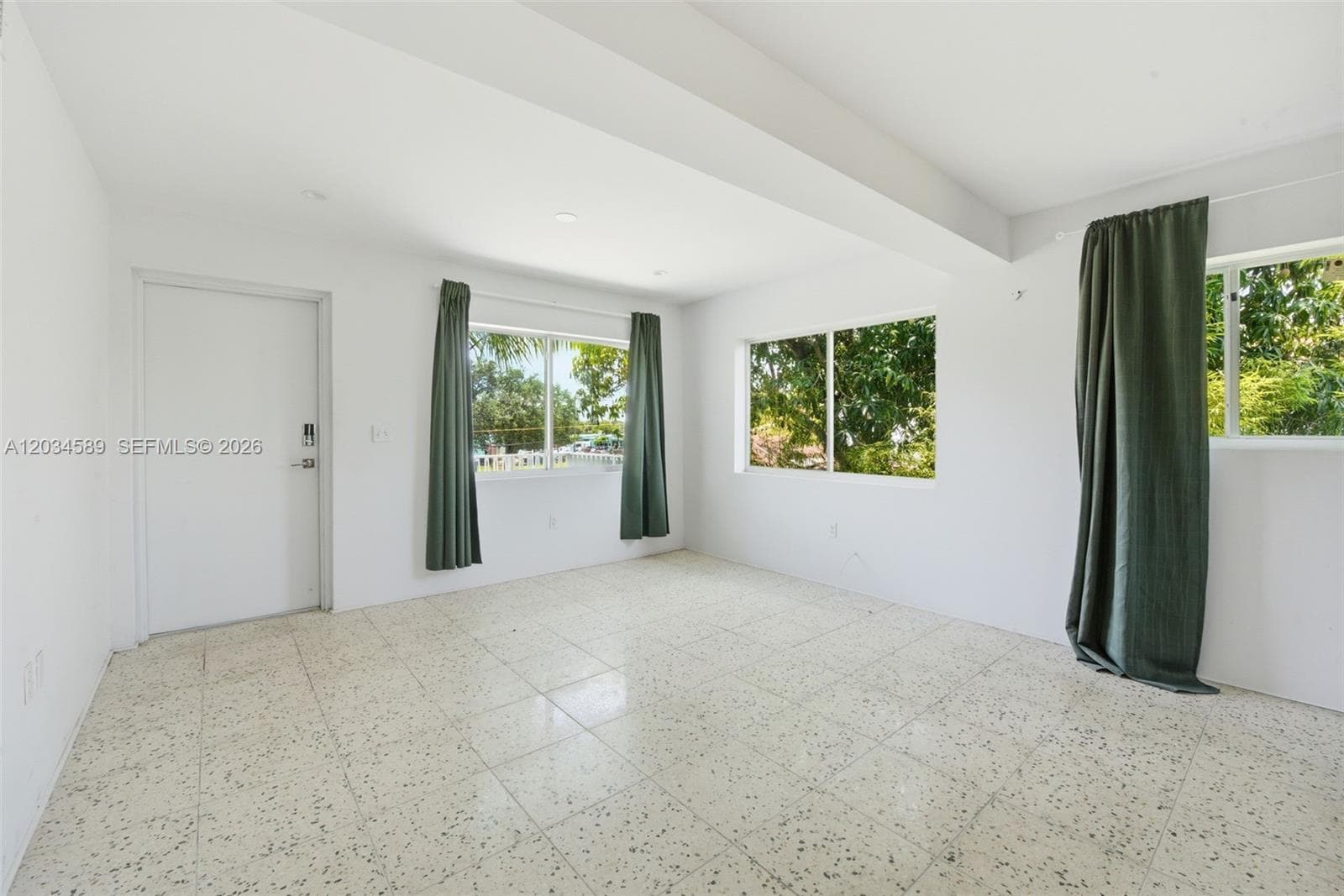 127 NW 74th St # 3, Miami, FL 33150 photo 3