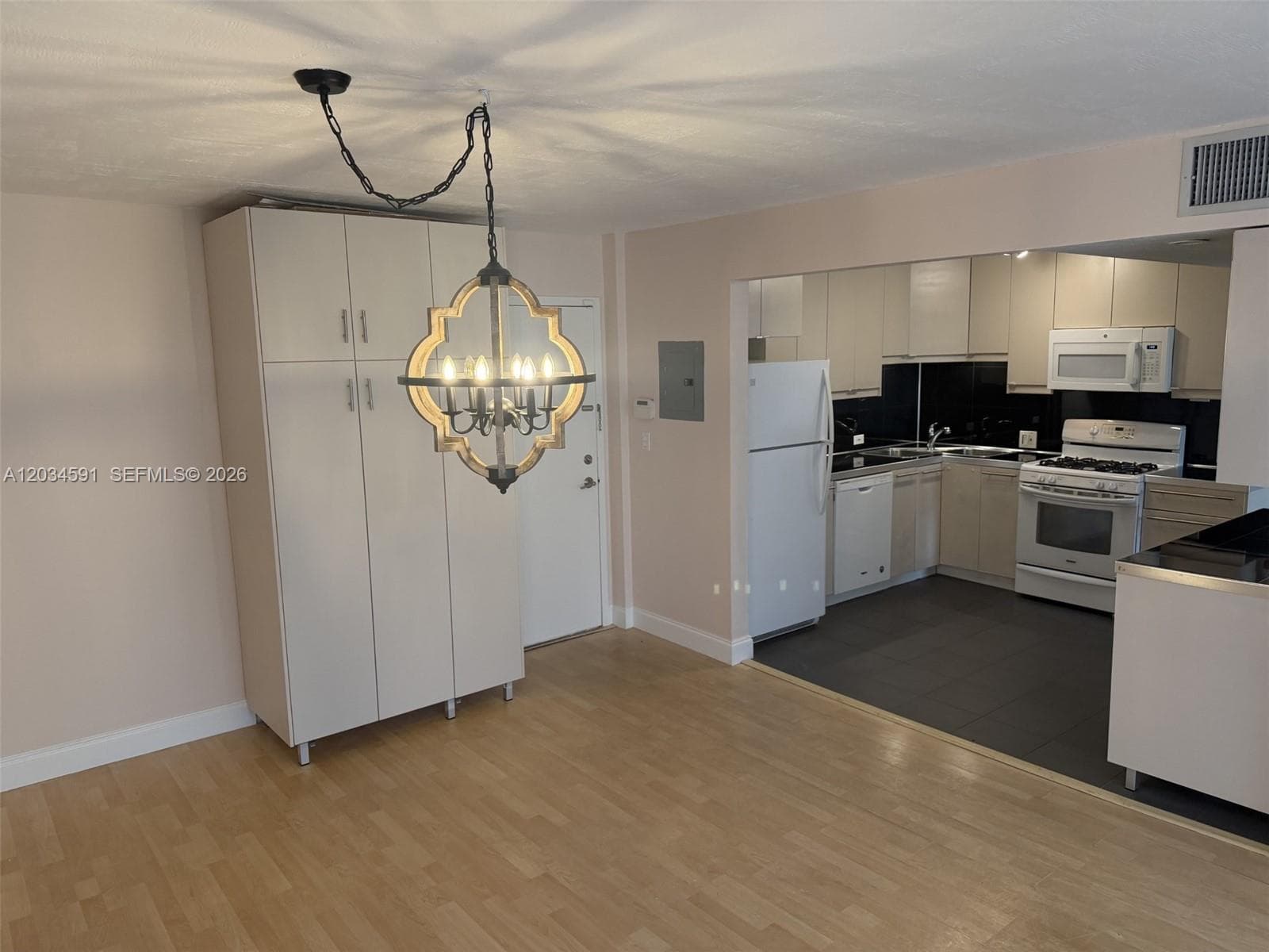 13120 SW 92nd Ave # 404, Miami FL 33176 photo 4