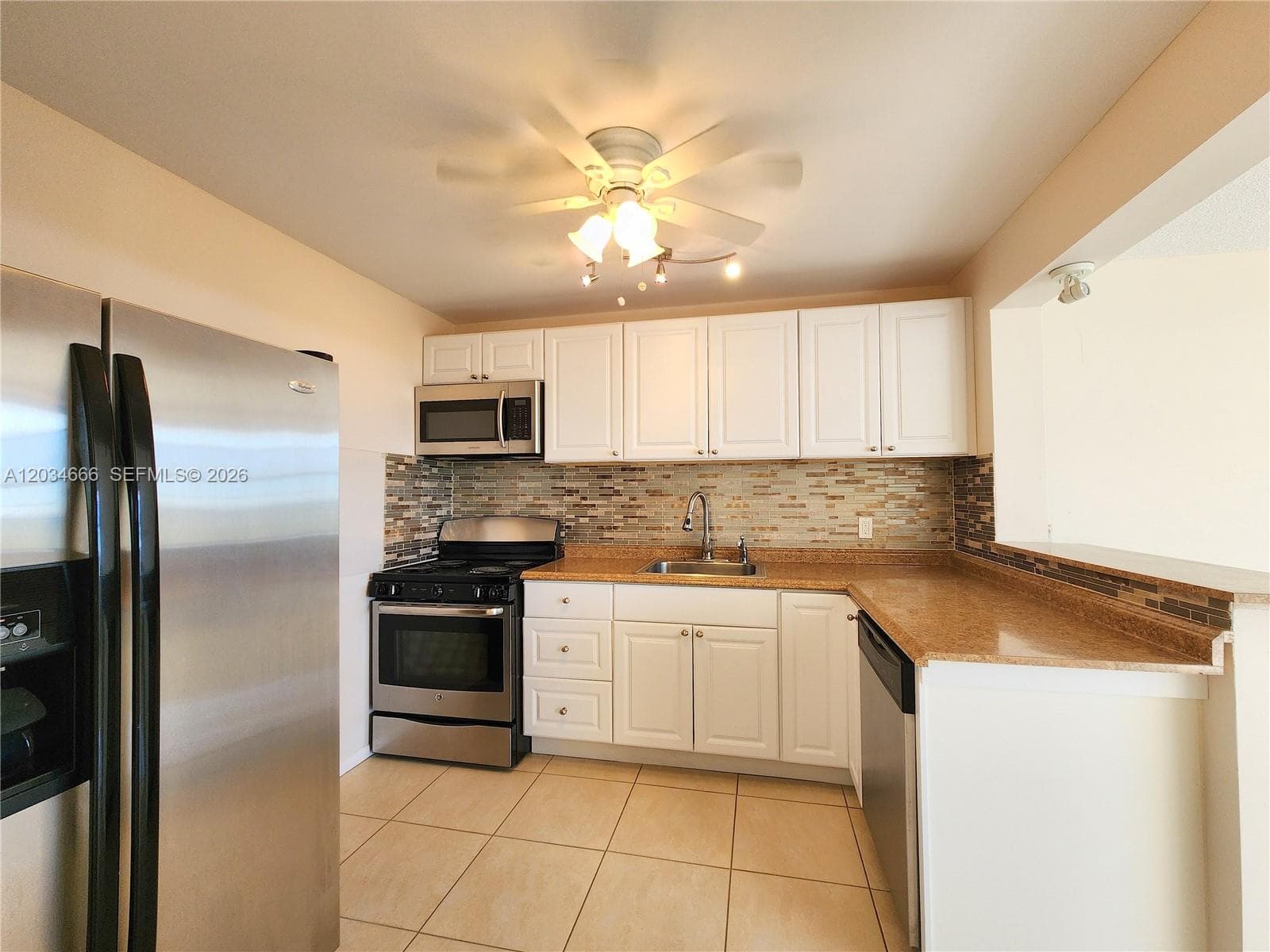 2025 NE 164th St # 503, North Miami Beach FL 33162 photo 3