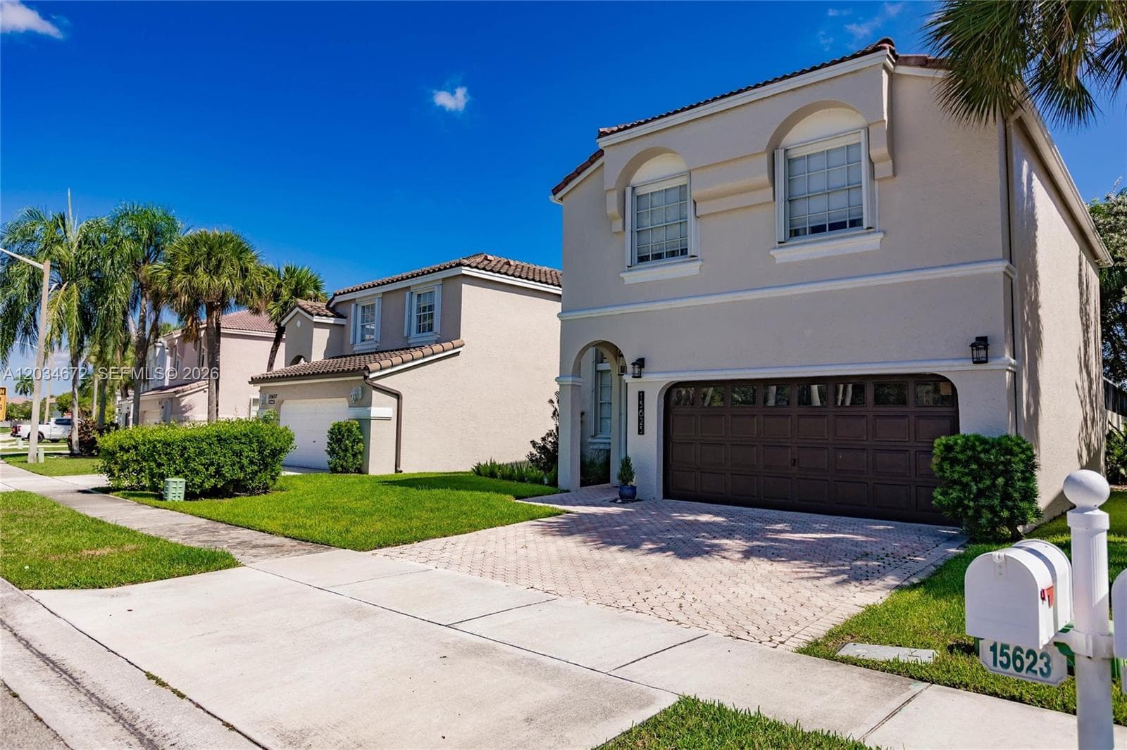 15623 NW 5th St, Pembroke Pines FL 33028 photo 3
