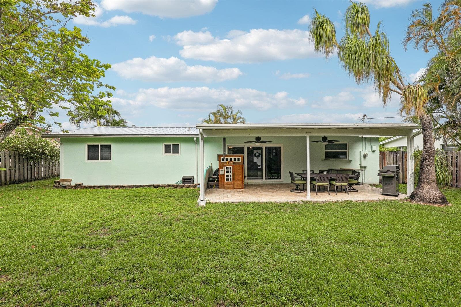500 SE 8th Avenue, Deerfield Beach FL 33441 photo 4