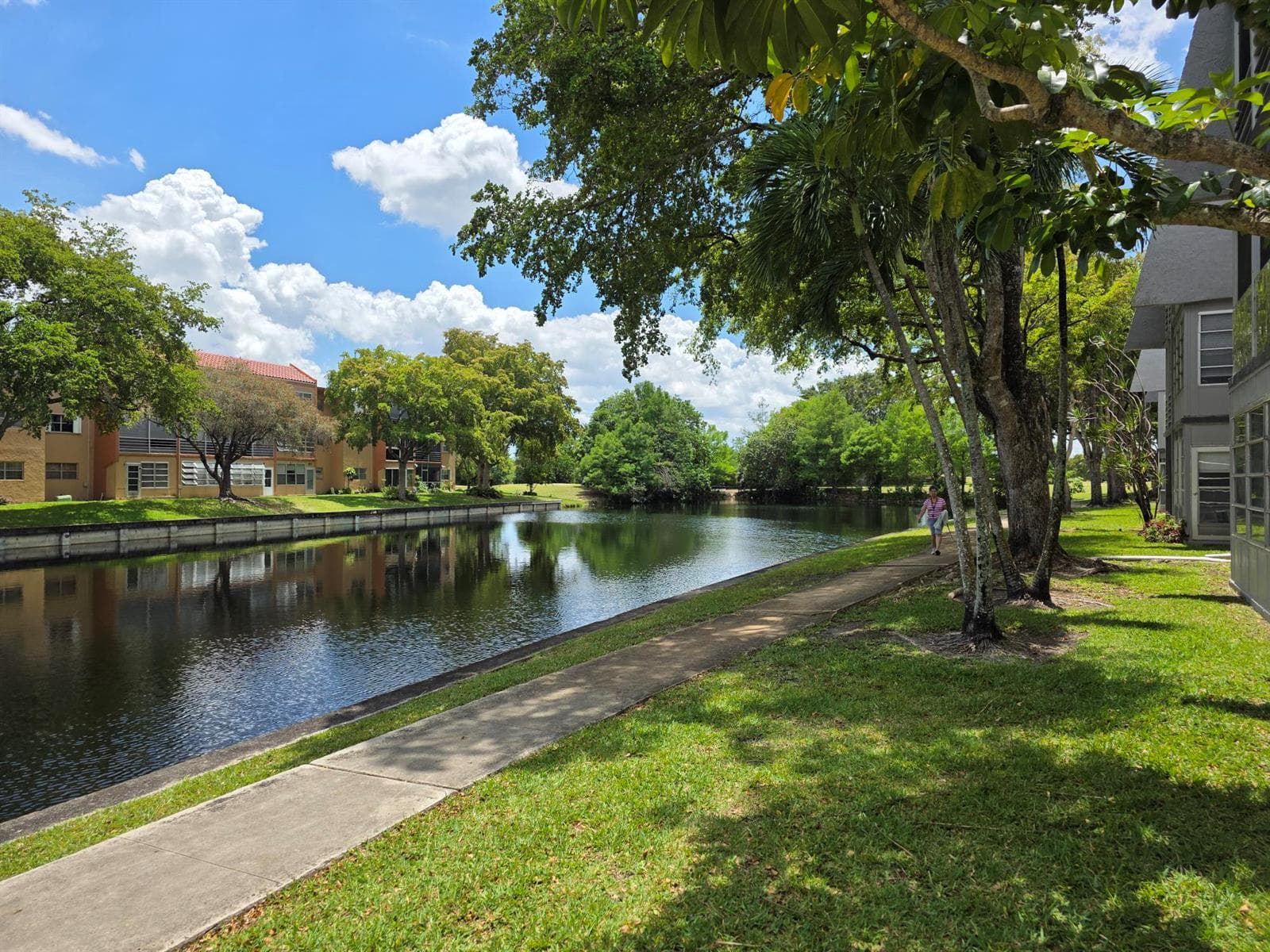 9081 Lime Bay Boulevard # 211, Tamarac FL 33321 photo 2