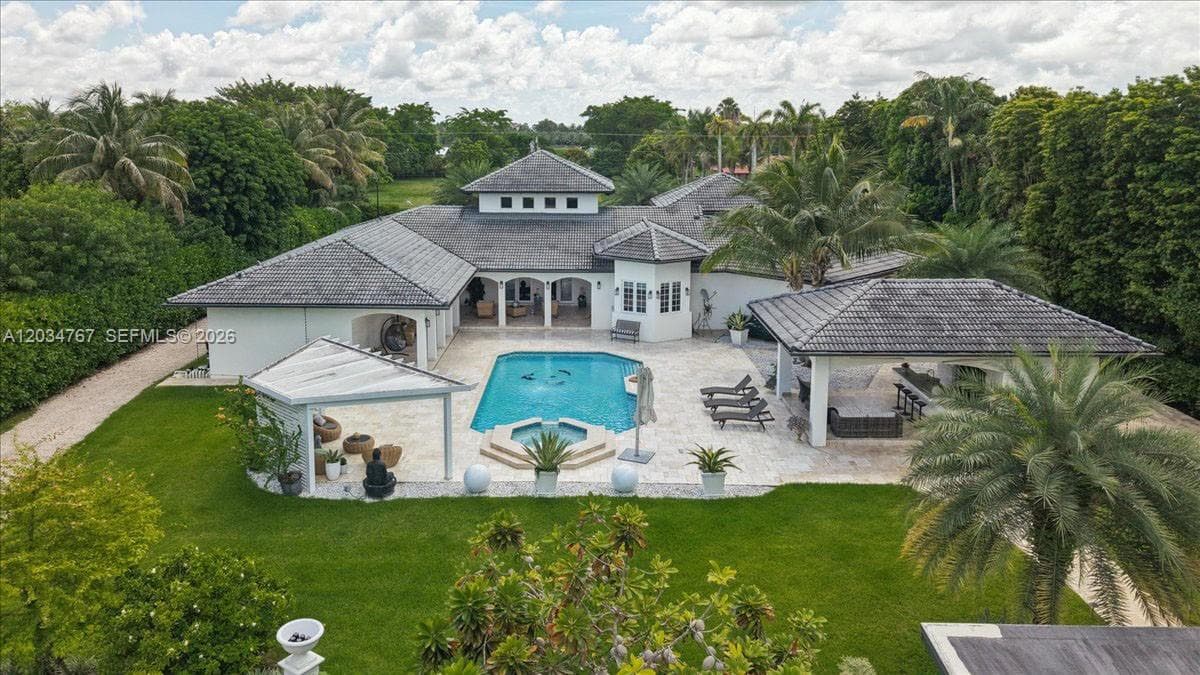 16580 SW 173rd Ave, Miami FL 33187 photo 3