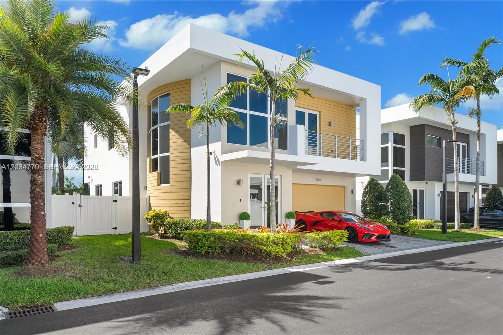 9830 NW 74th Ter, Doral FL 33178 photo 4