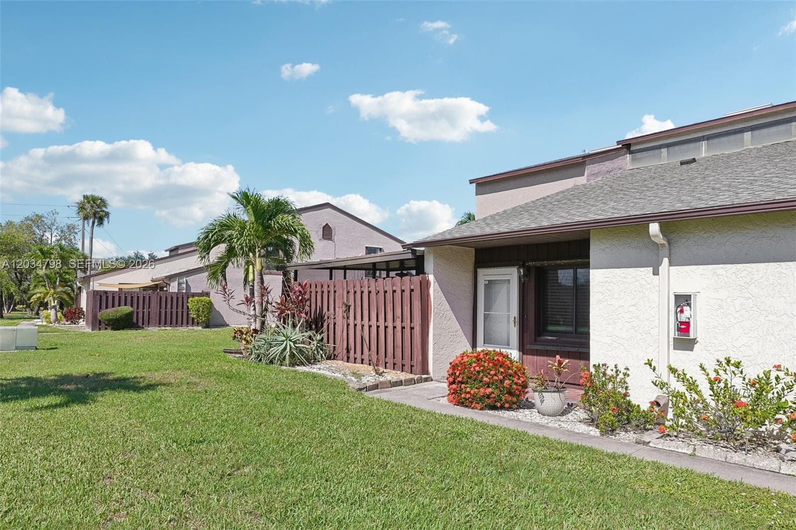 12939 Cherrydale Court, Fort Myers FL 33919 photo 2