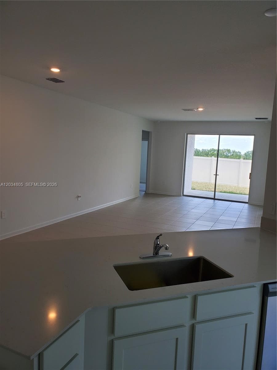 2455 BLUESTONE RD, Other City - In The State Of Florida FL 33844 photo 5