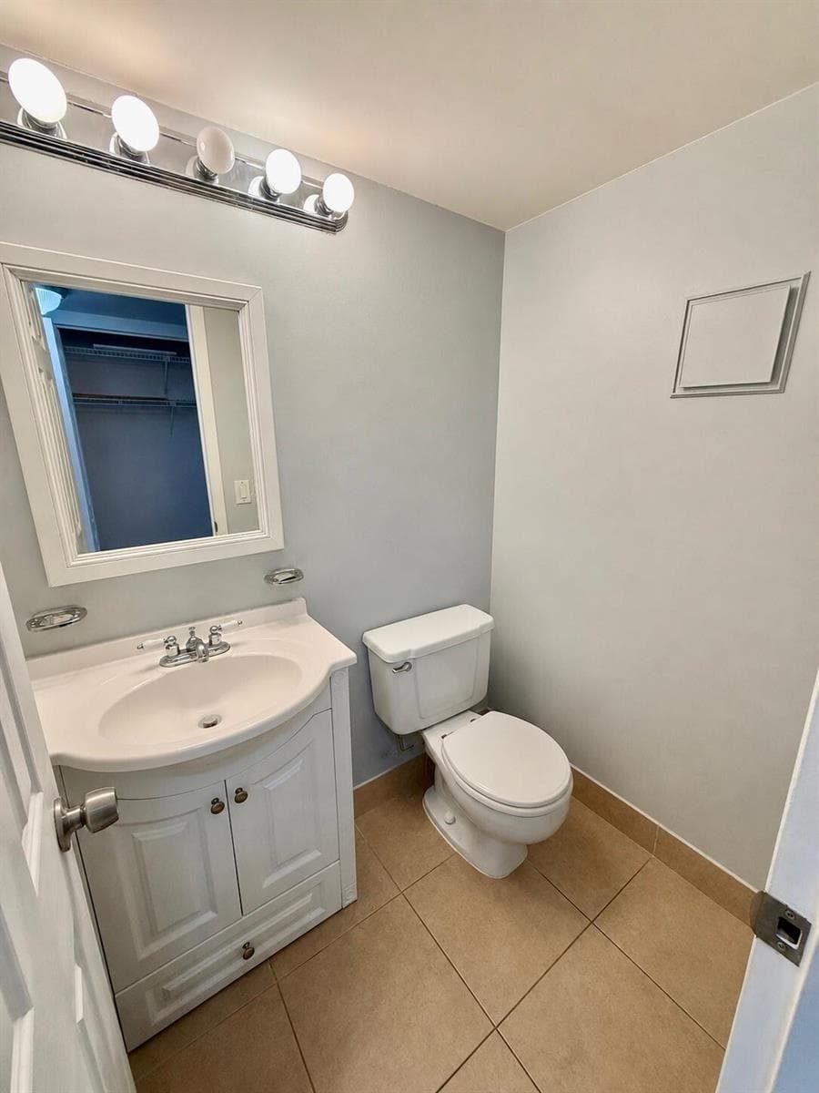 261 Suffolk, Boca Raton FL 33434 photo 5