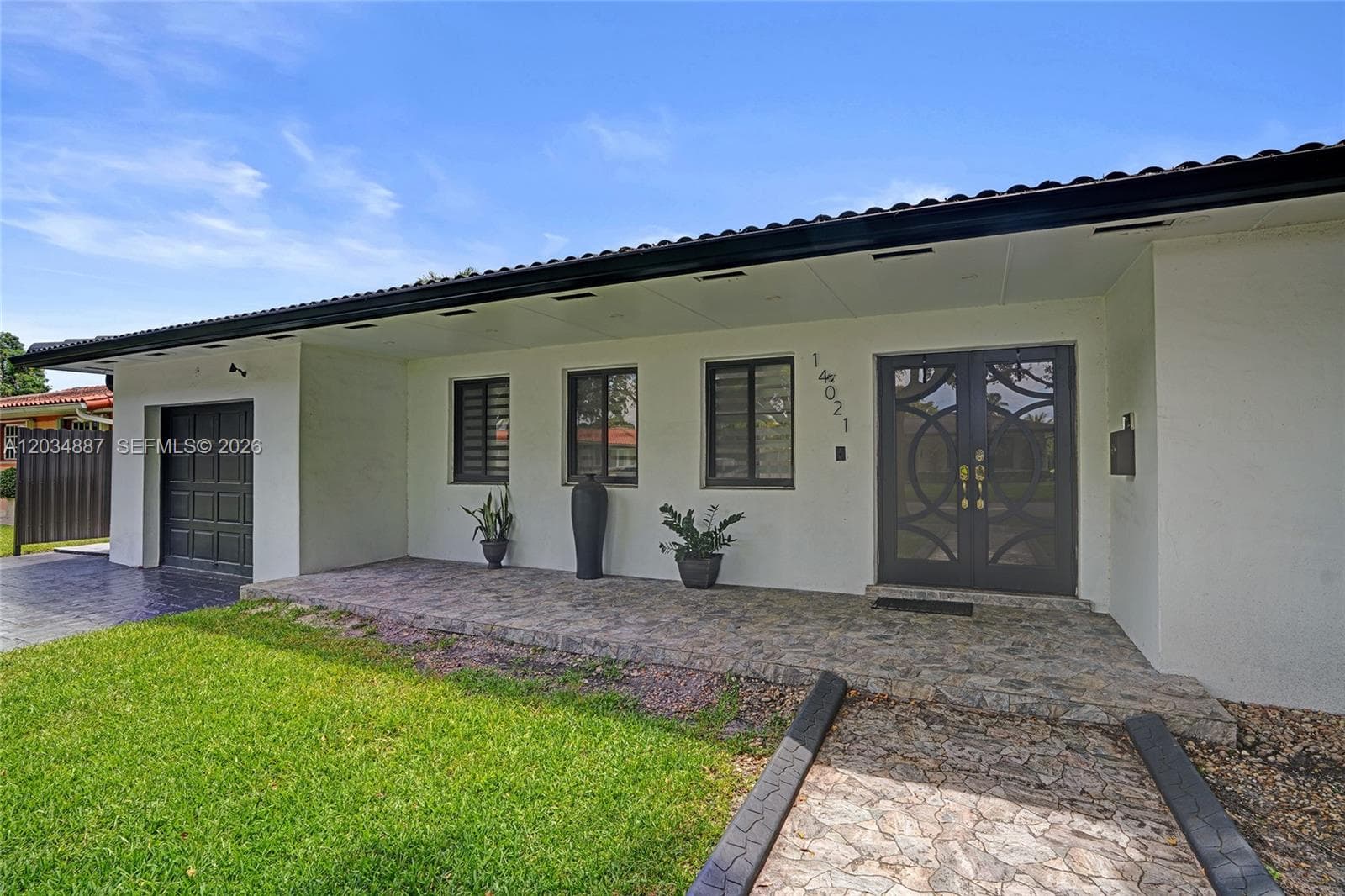 14021 Cypress Ct, Miami Lakes FL 33014 photo 4