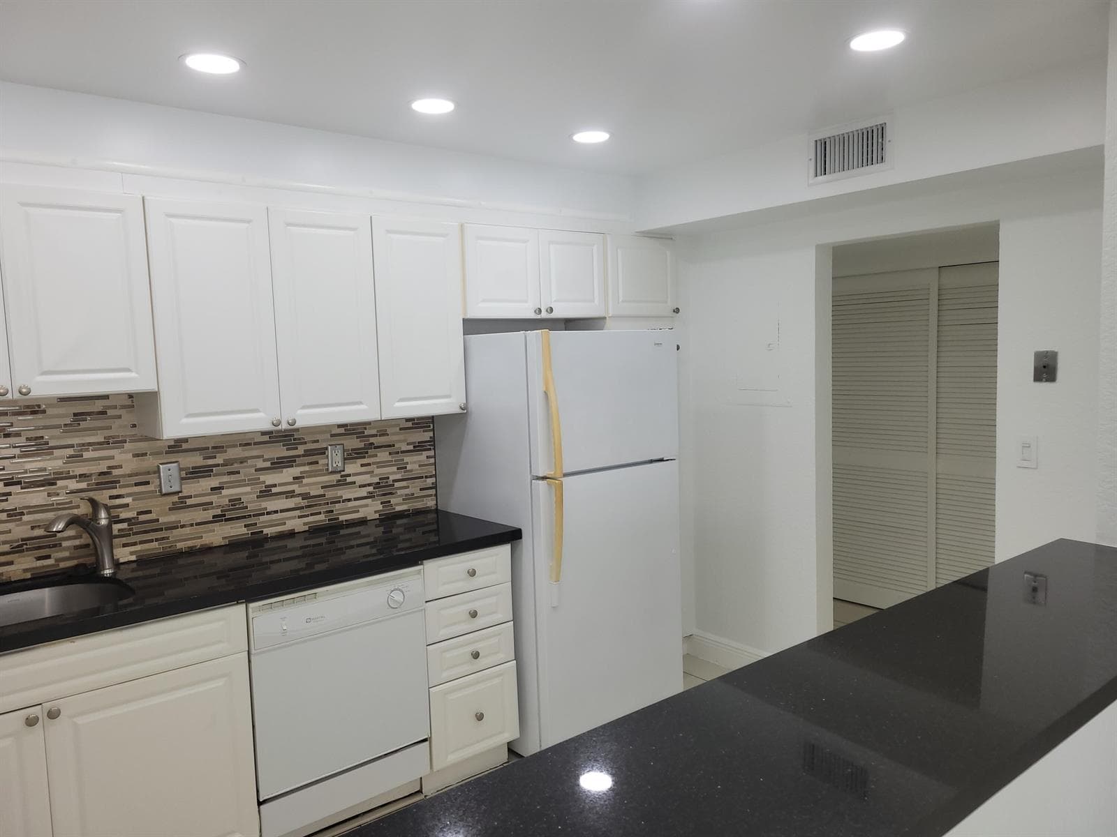 19370 Collins Avenue # 623, Sunny Isles Beach FL 33160 photo 3