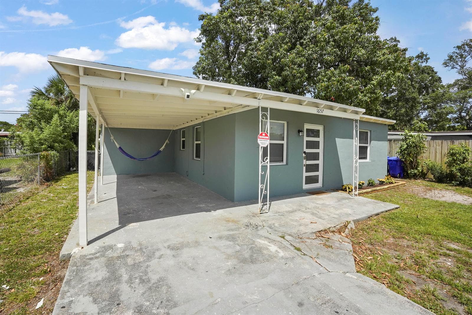 1657 Lauderdale Manor Drive, Fort Lauderdale FL 33311 photo 2