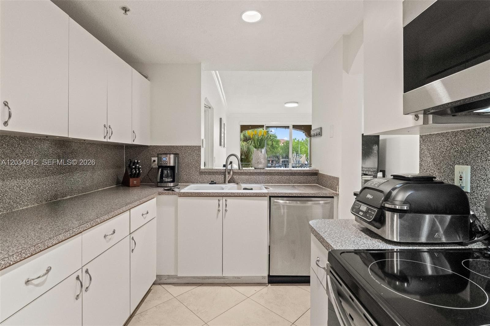 6540 NW 114th Ave # 1423, Doral FL 33178 photo 4