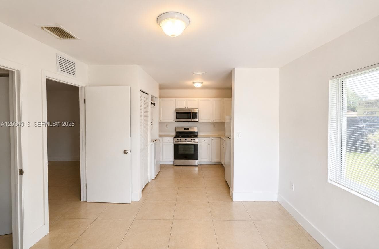 10595 SW 171st St # 10595, Miami, FL 33157 photo 5
