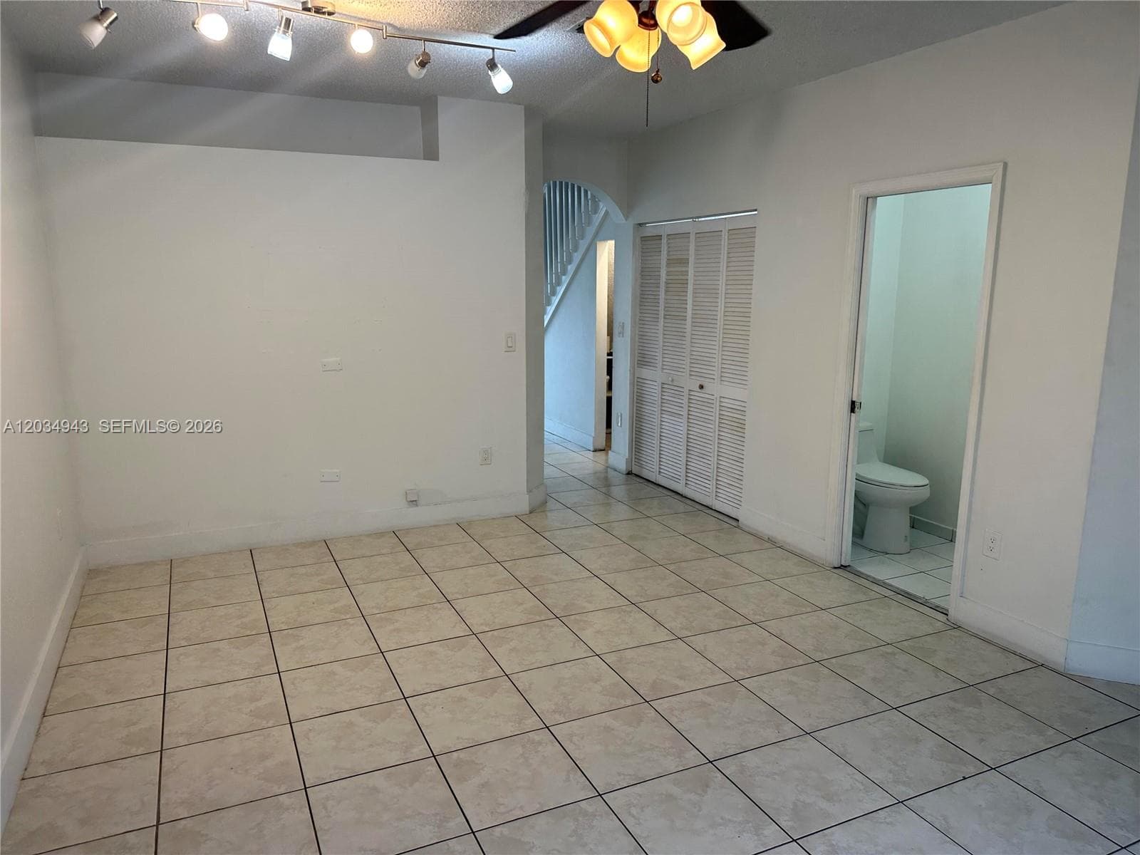 2306 SE 23rd Ave, Homestead FL 33035 photo 2